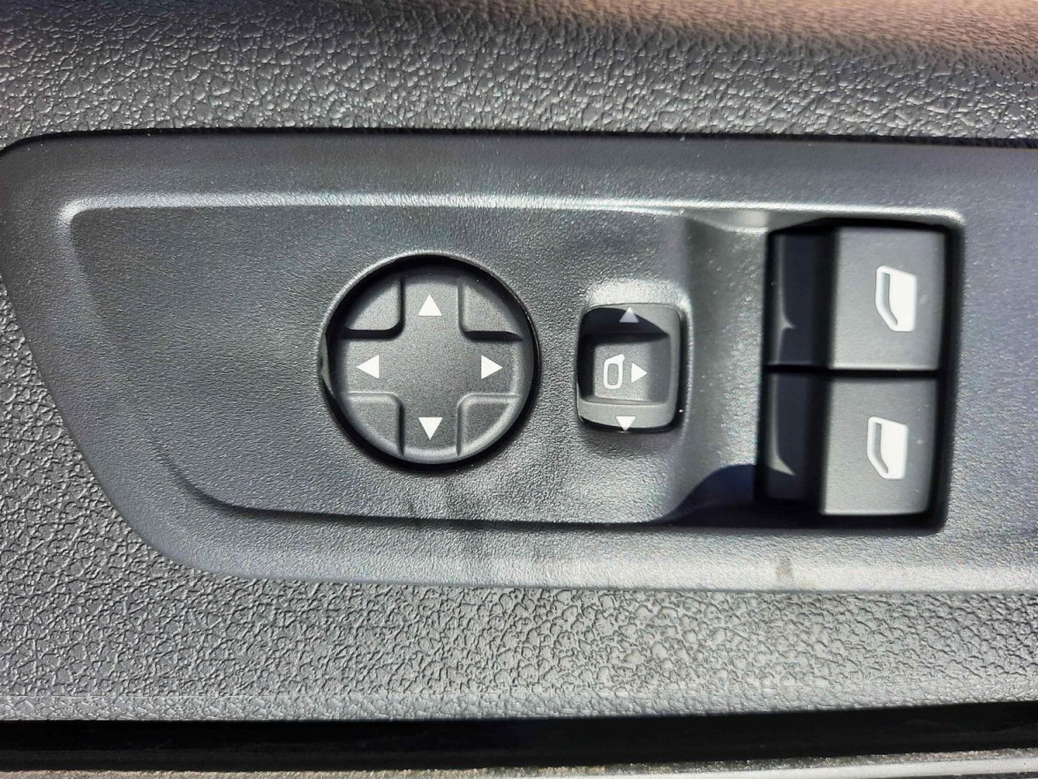 Peugeot Traveller 2.0 BlueHDI 180 AT8 Confort (2026) - Photo 13