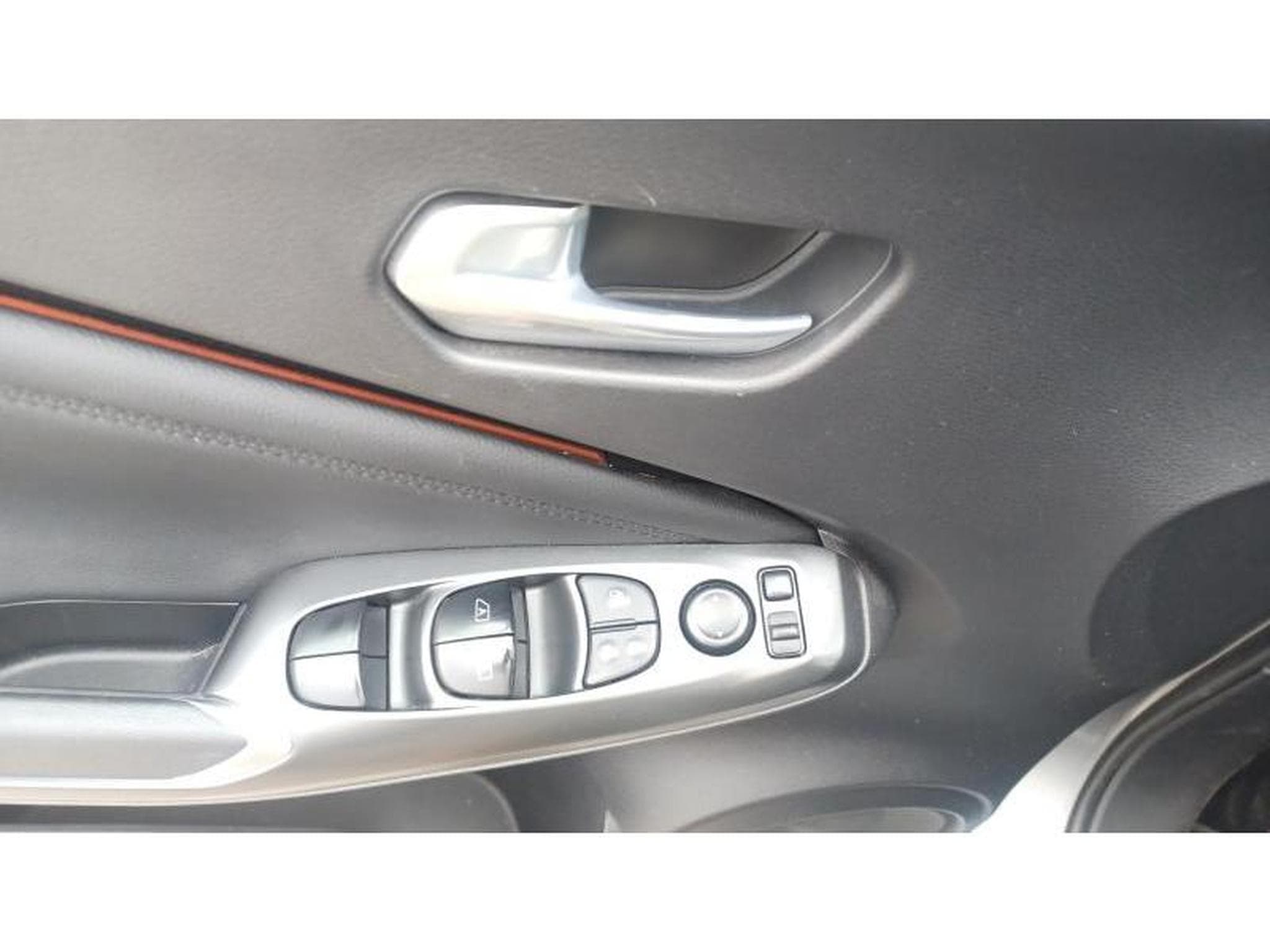 Nissan Juke J12 (2024) - Foto 21