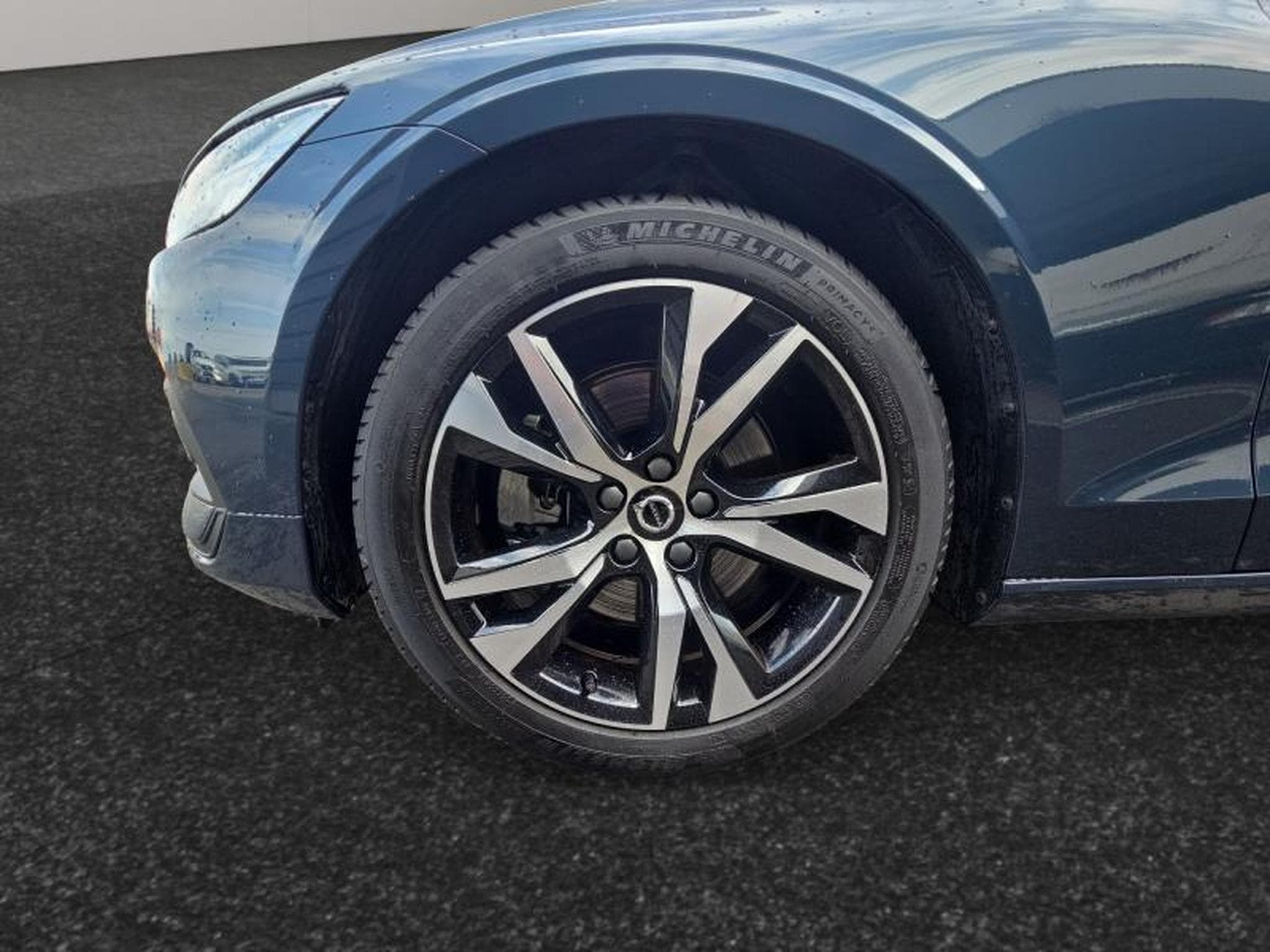 Volvo V60 B4 Core / Essence (2025) - Foto 14