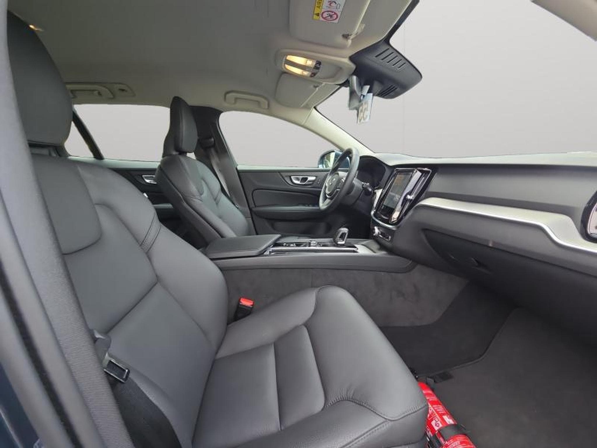 Volvo V60 B4 Core / Essence (2025) - Foto 15