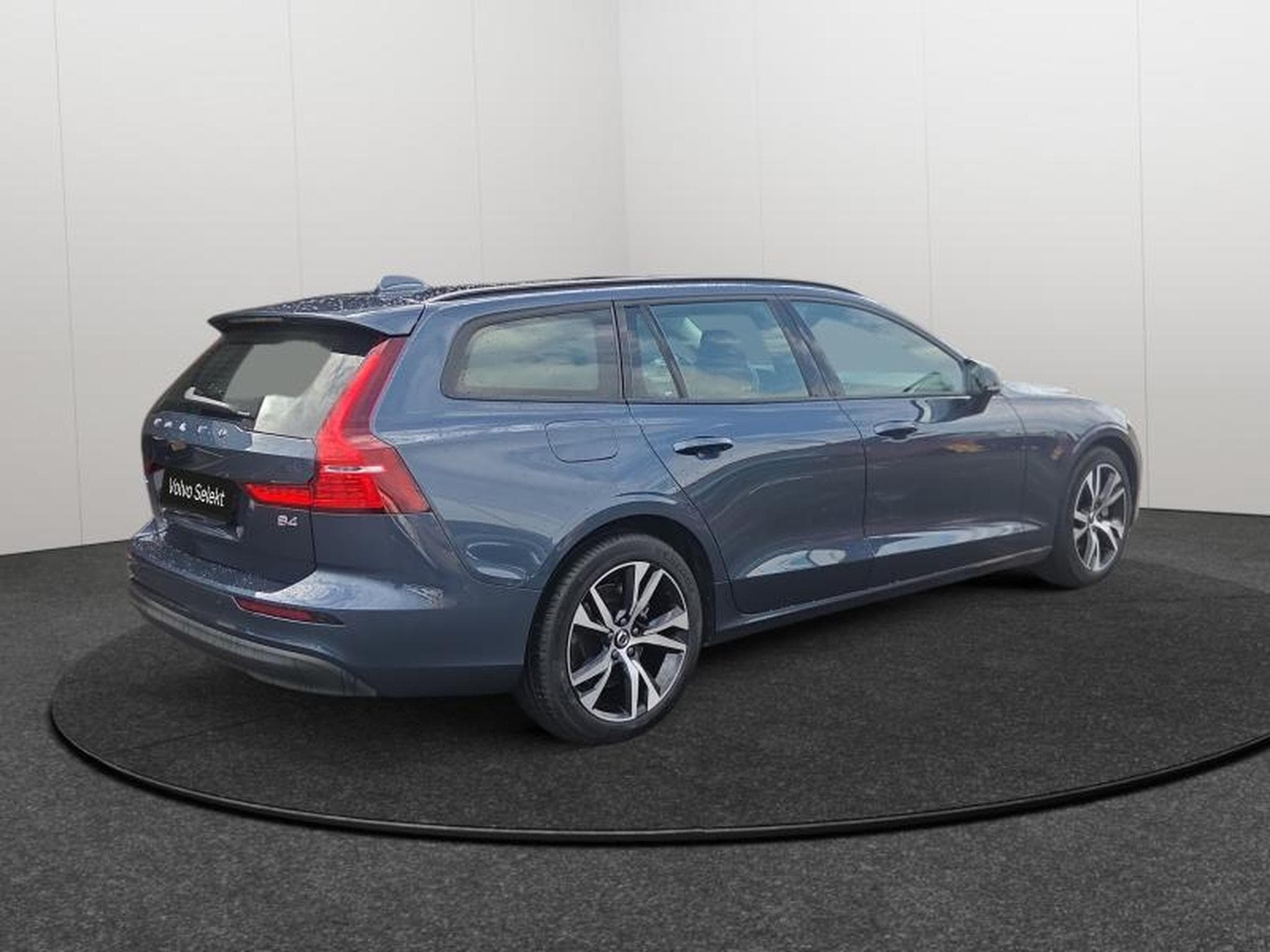 Volvo V60 B4 Core / Essence (2025) - Foto 2
