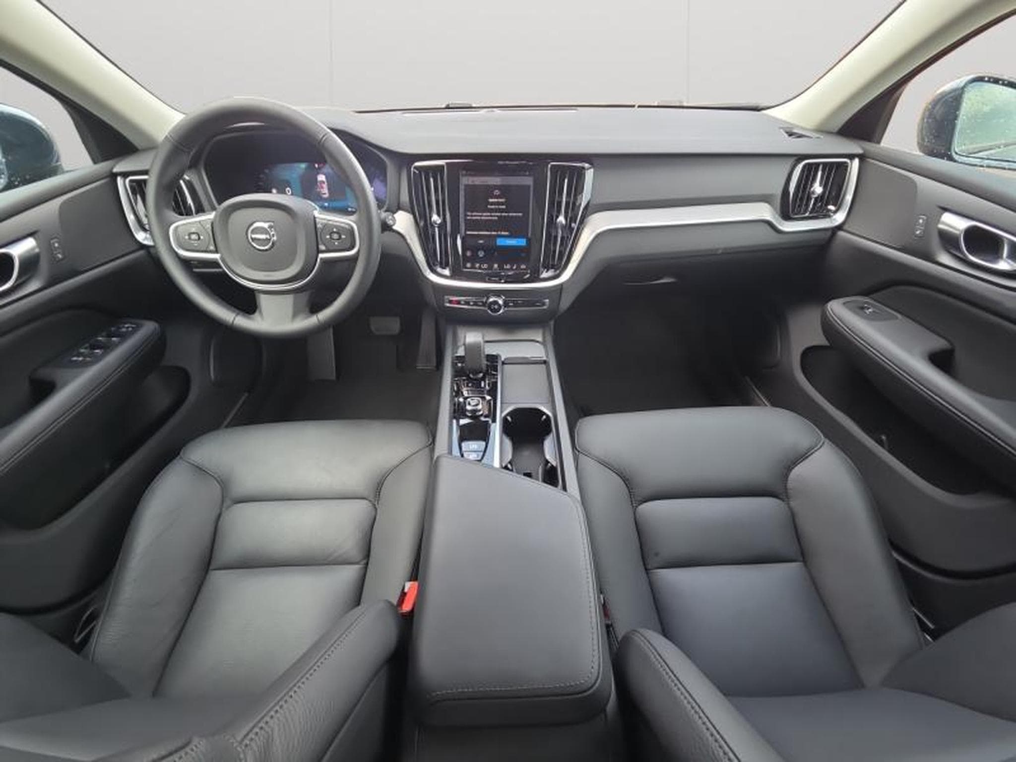 Volvo V60 B4 Core / Essence (2025) - Foto 3