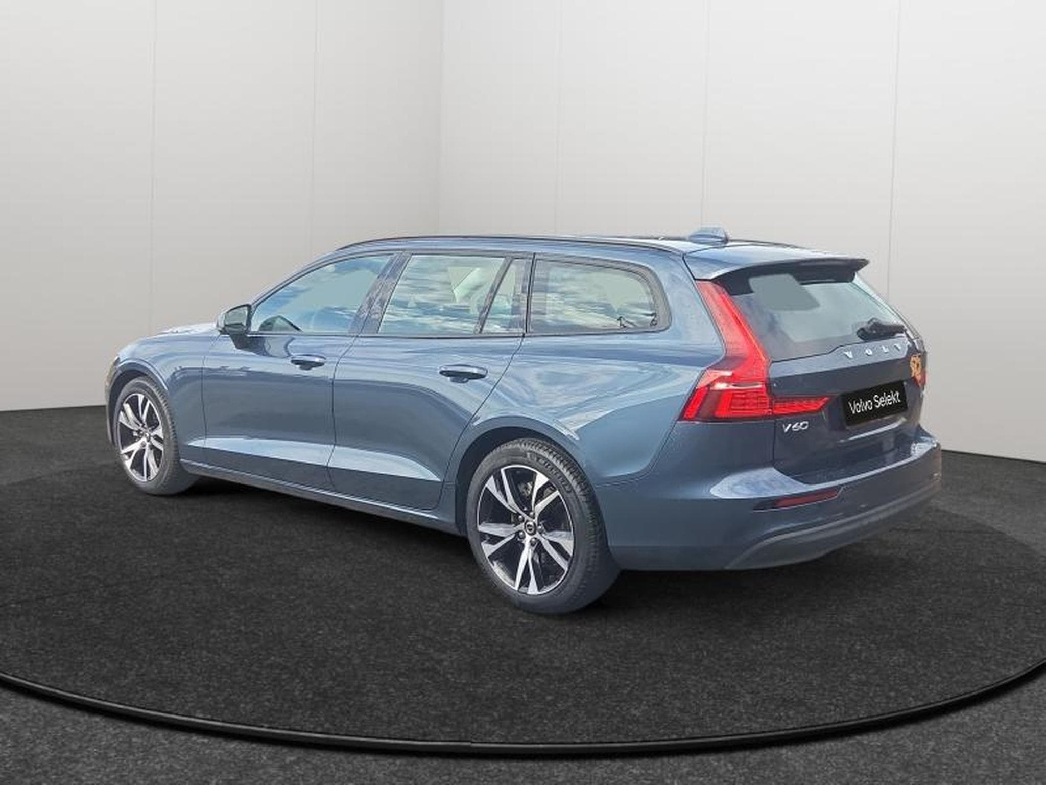 Volvo V60 B4 Core / Essence (2025) - Foto 5