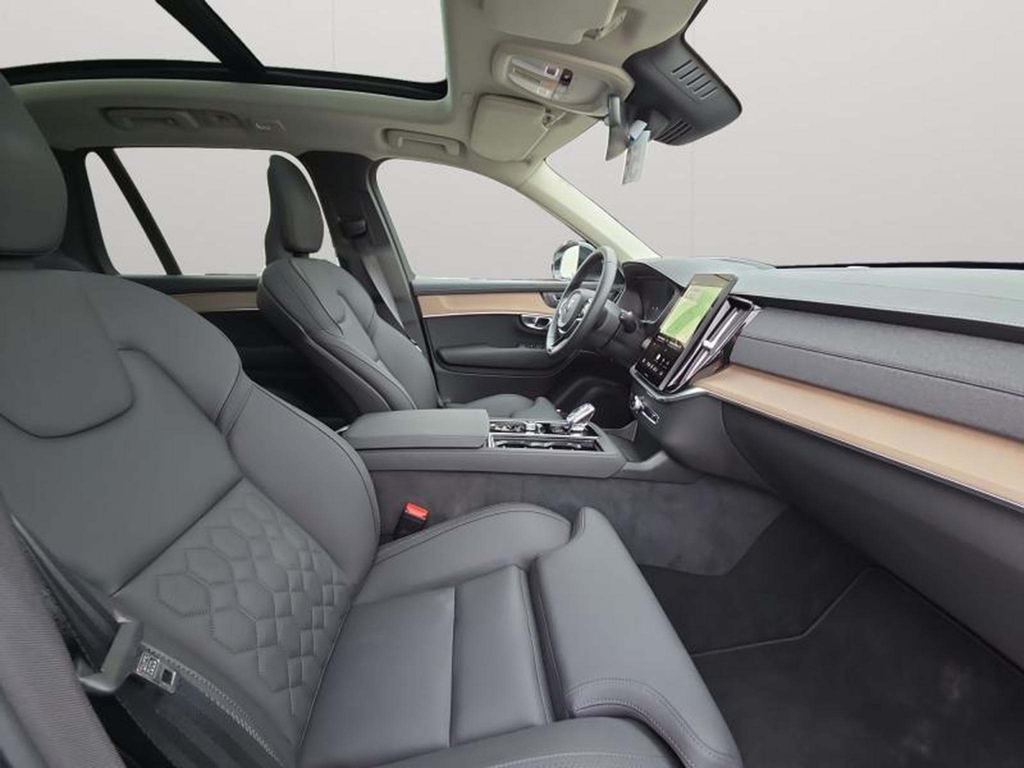 Volvo XC90 T8 Plus Dark Auto 2026 / Essence (2025) - Foto 15