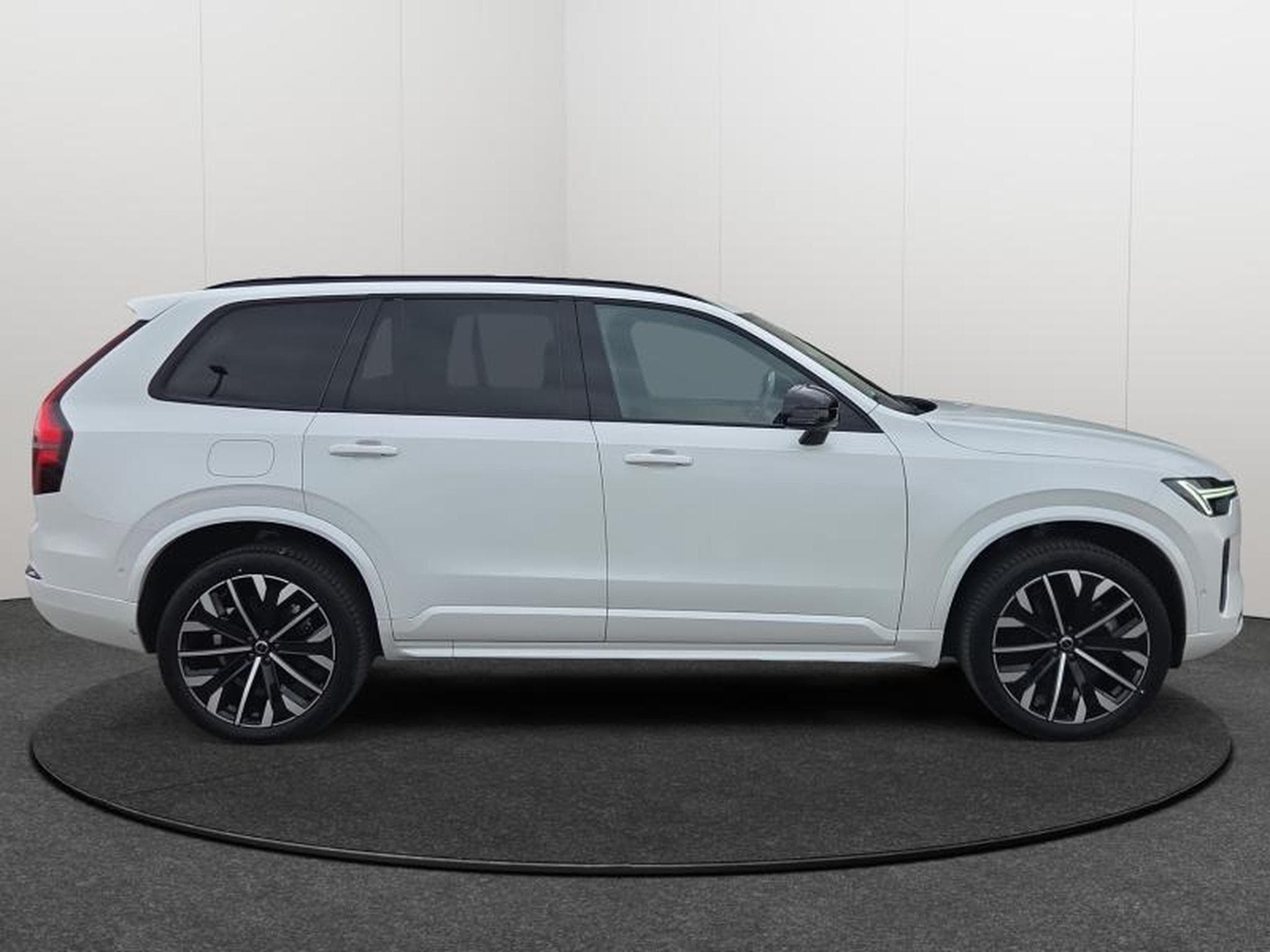 Volvo XC90 T8 Plus Dark Auto 2026 / Essence (2025) - Foto 7