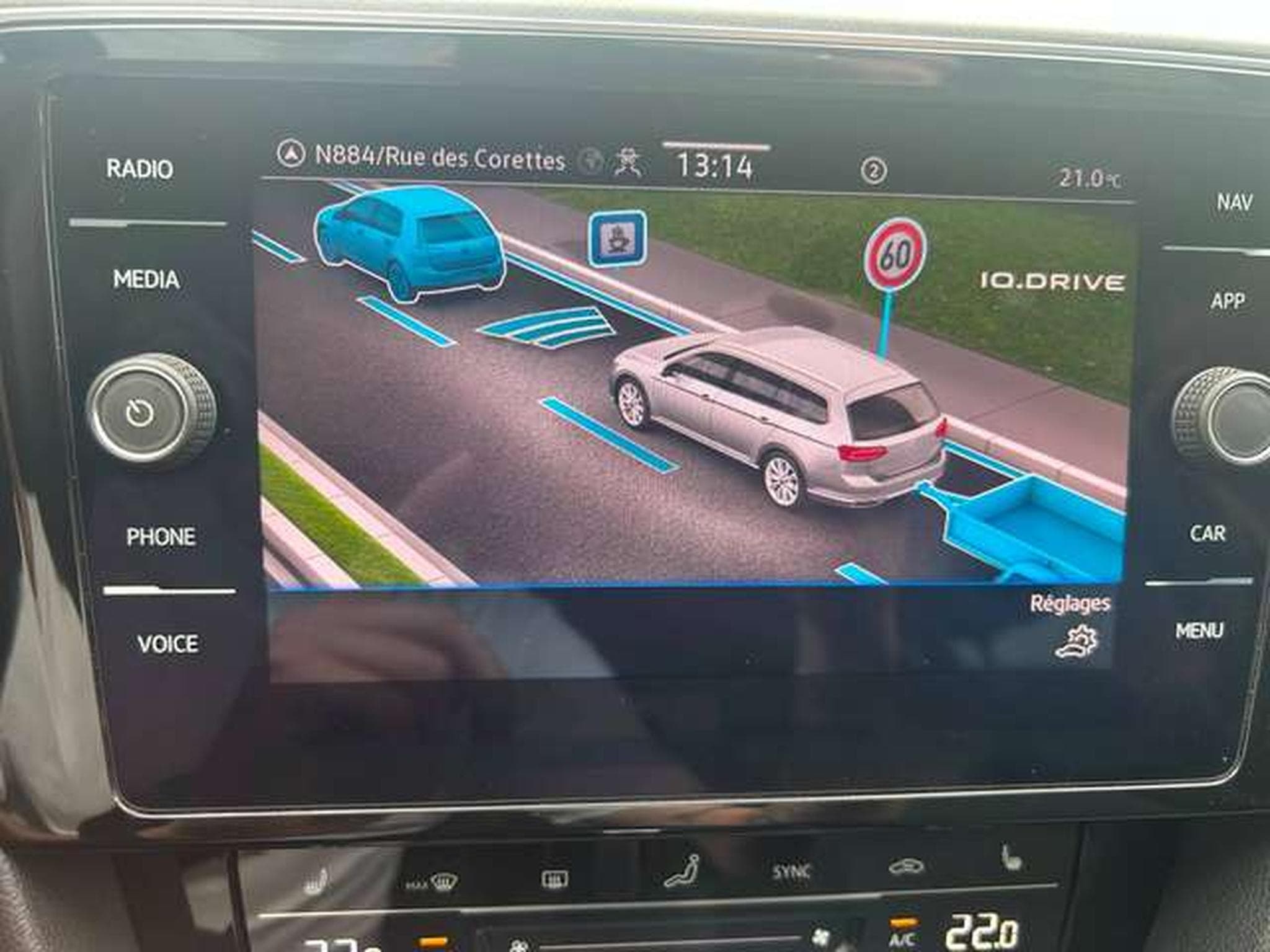VW Passat Passat SW 2.0 TDi Style Business DSG (2020) - Foto 10