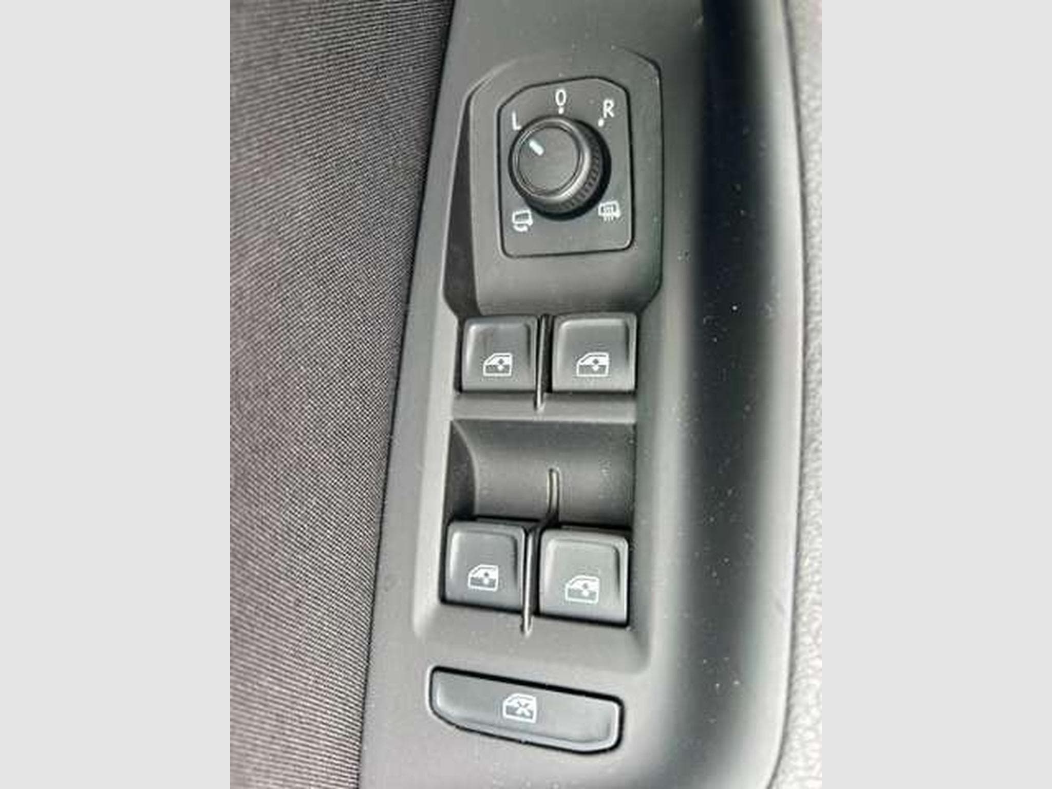 VW Passat Passat SW 2.0 TDi Style Business DSG (2020) - Foto 13