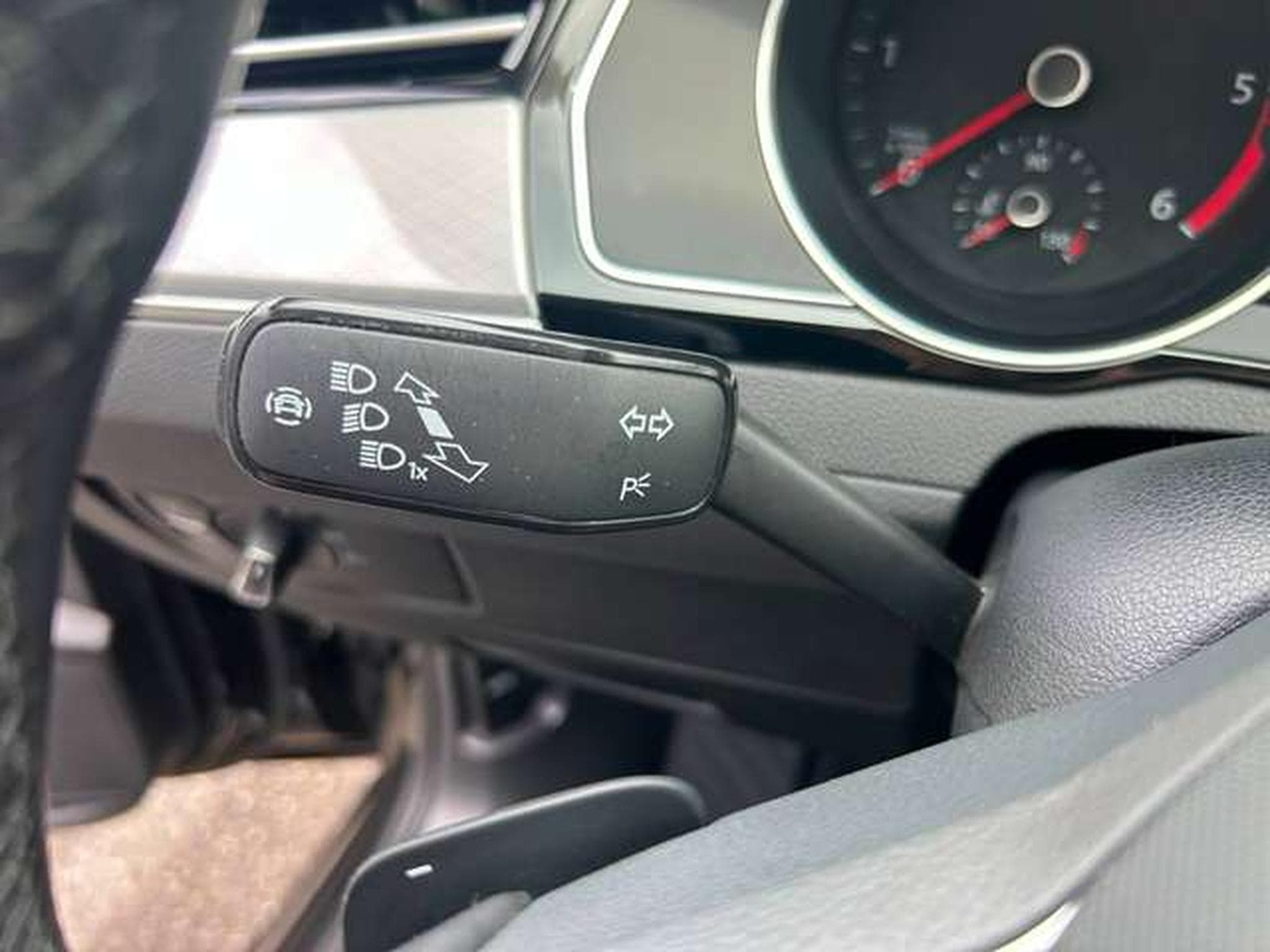 VW Passat Passat SW 2.0 TDi Style Business DSG (2020) - Foto 19