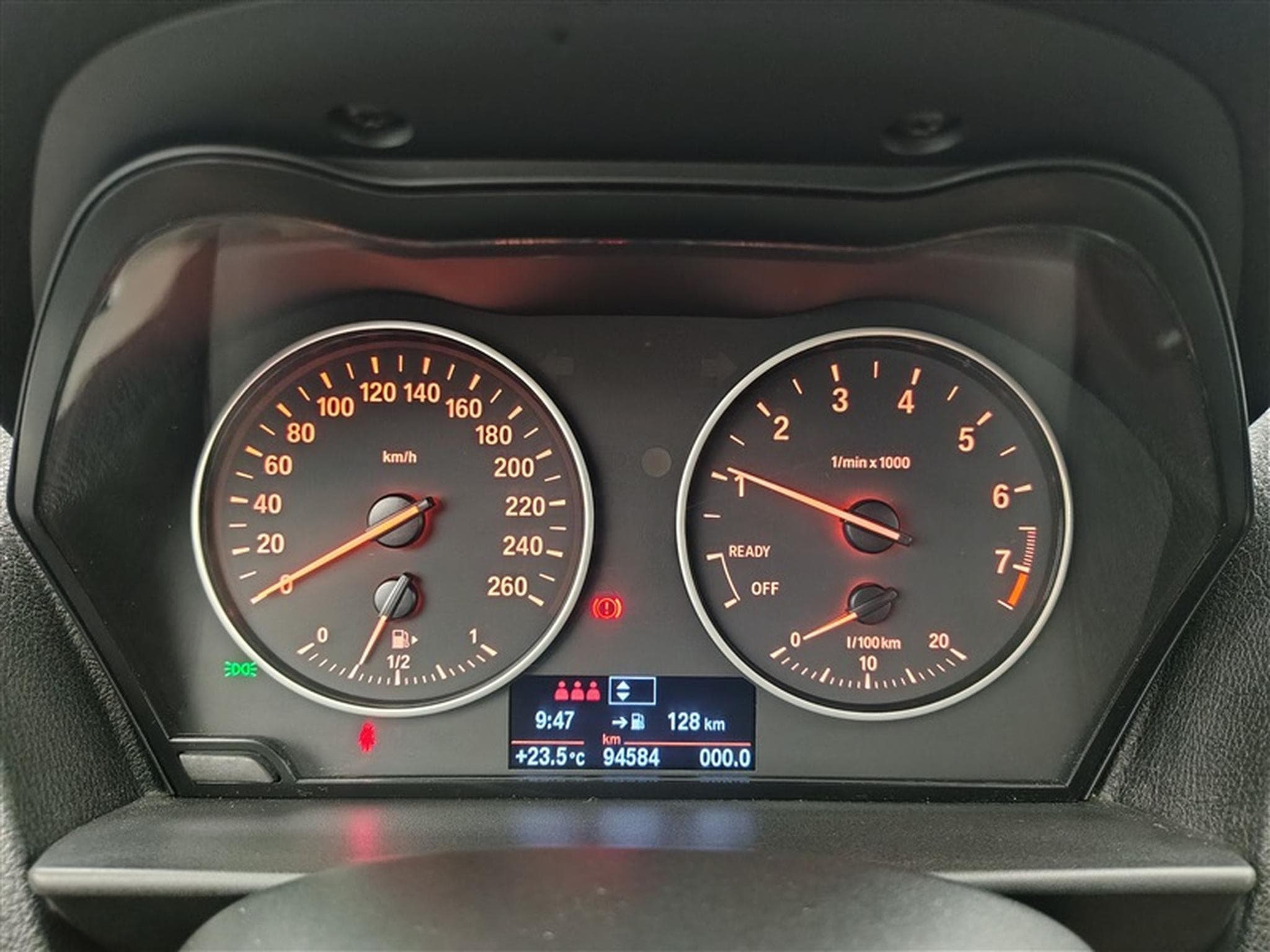 BMW 116 i (2015) - Photo 10