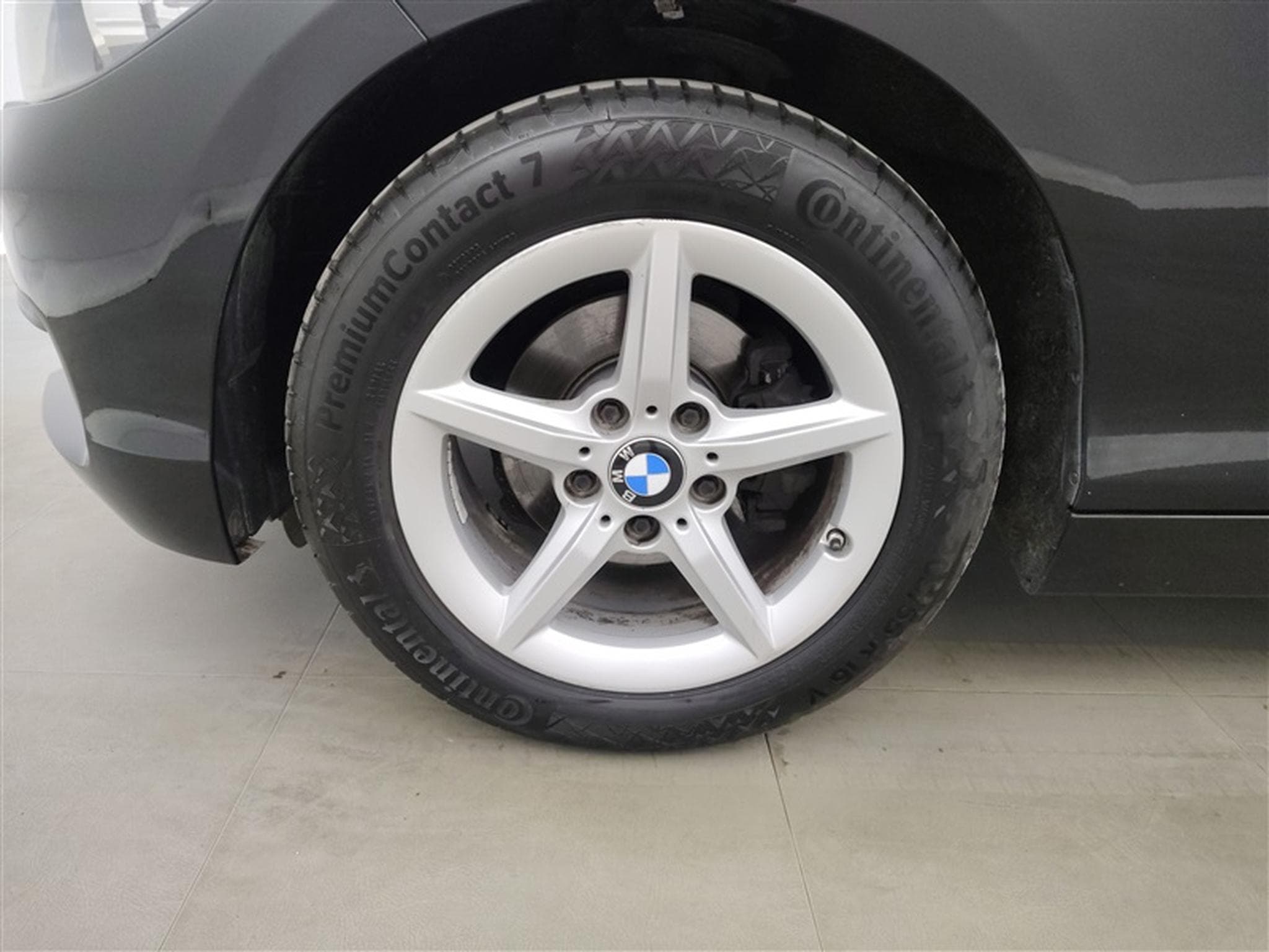 BMW 116 i (2015) - Photo 6