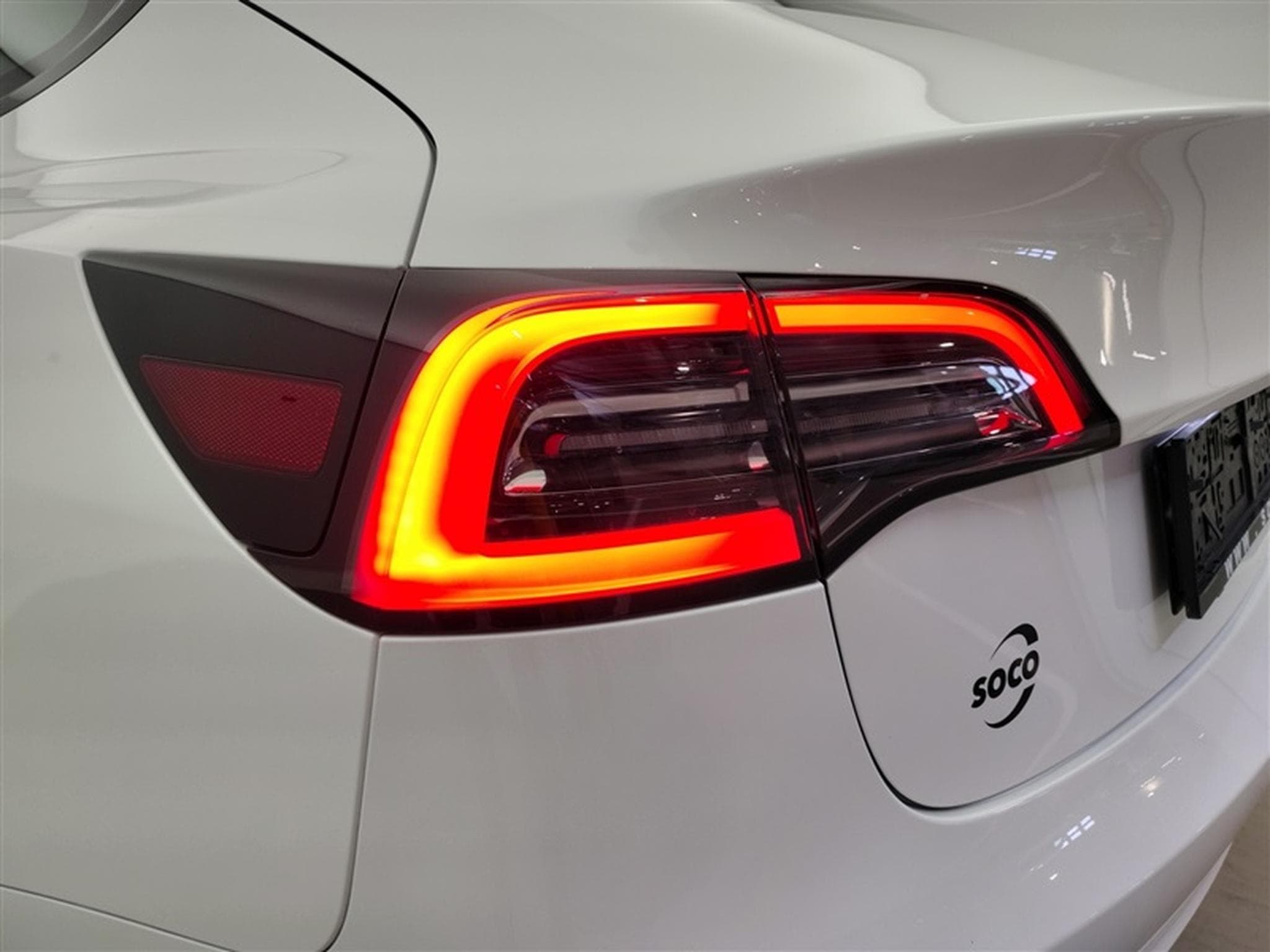 Tesla Model 3 Standard Plus NAVI / FULL LED / CUIR / PANO (2023) - Foto 17
