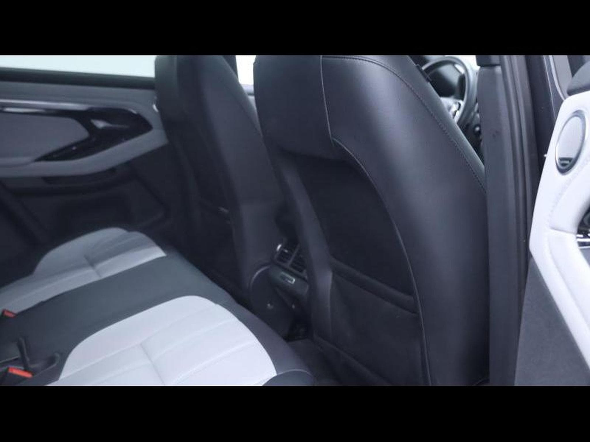 Land-Rover Range Rover Evoque P250 R-Dynamic SE Auto (2020) - Photo 13