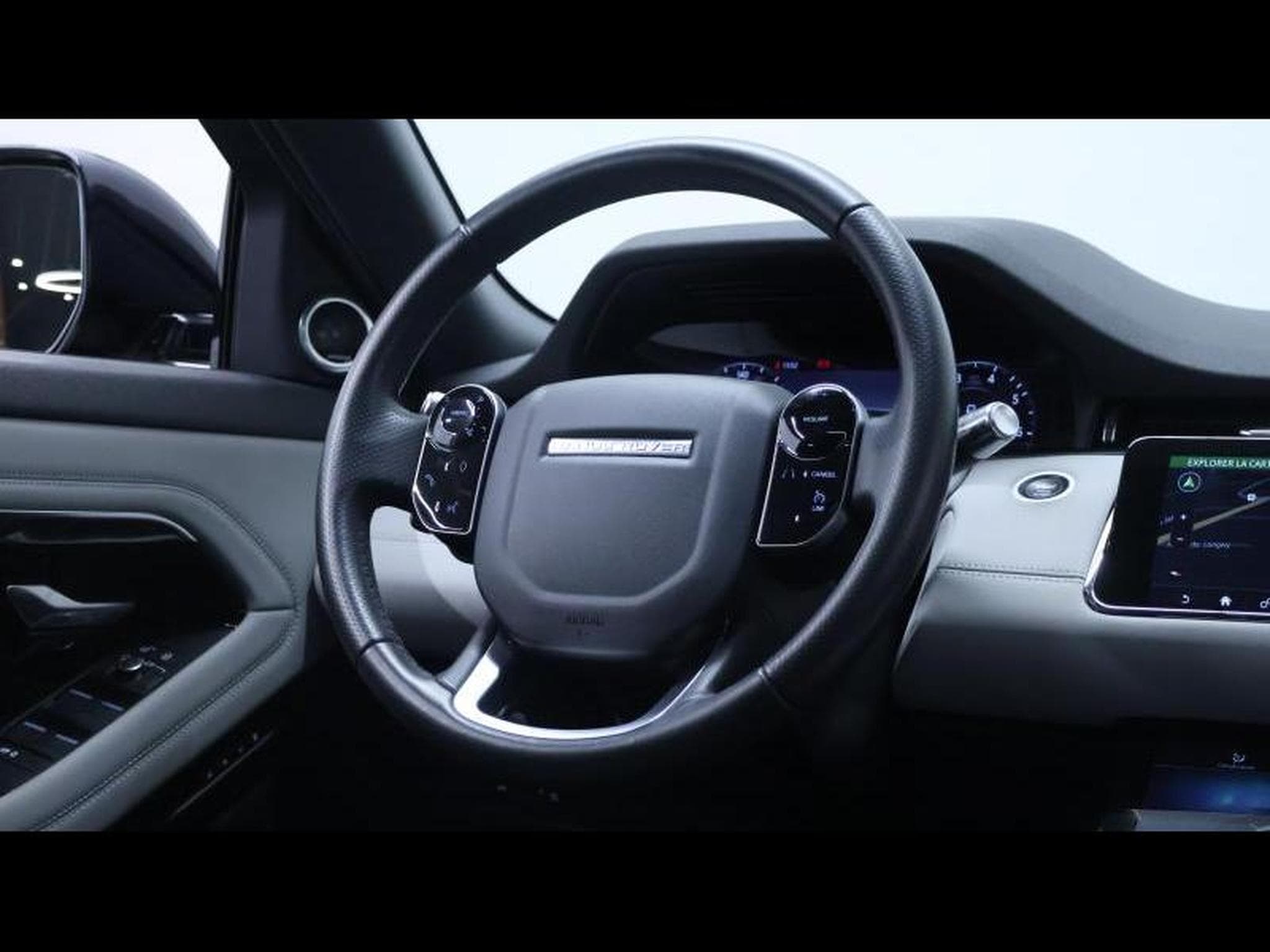 Land-Rover Range Rover Evoque P250 R-Dynamic SE Auto (2020) - Photo 16