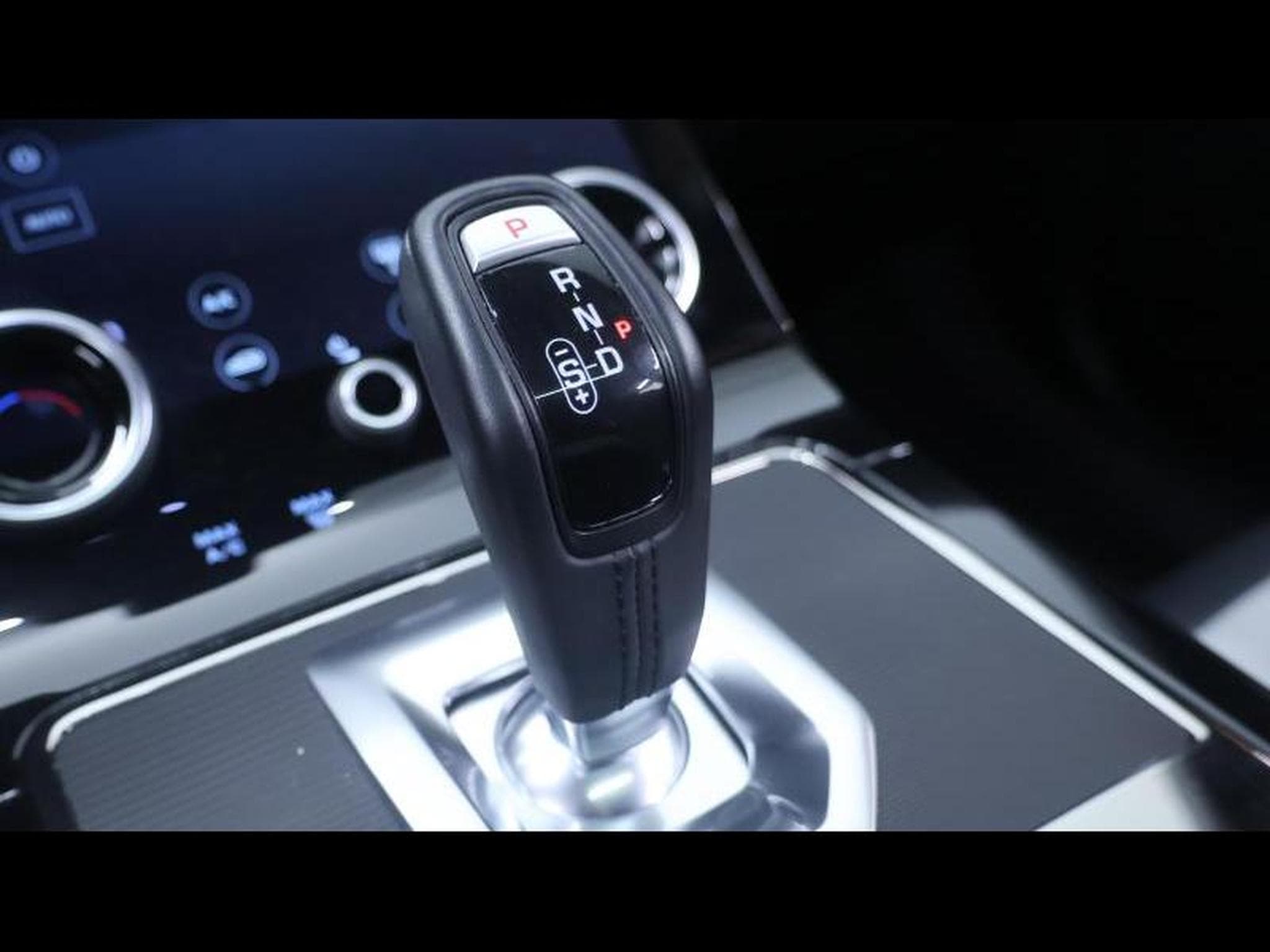 Land-Rover Range Rover Evoque P250 R-Dynamic SE Auto (2020) - Photo 19