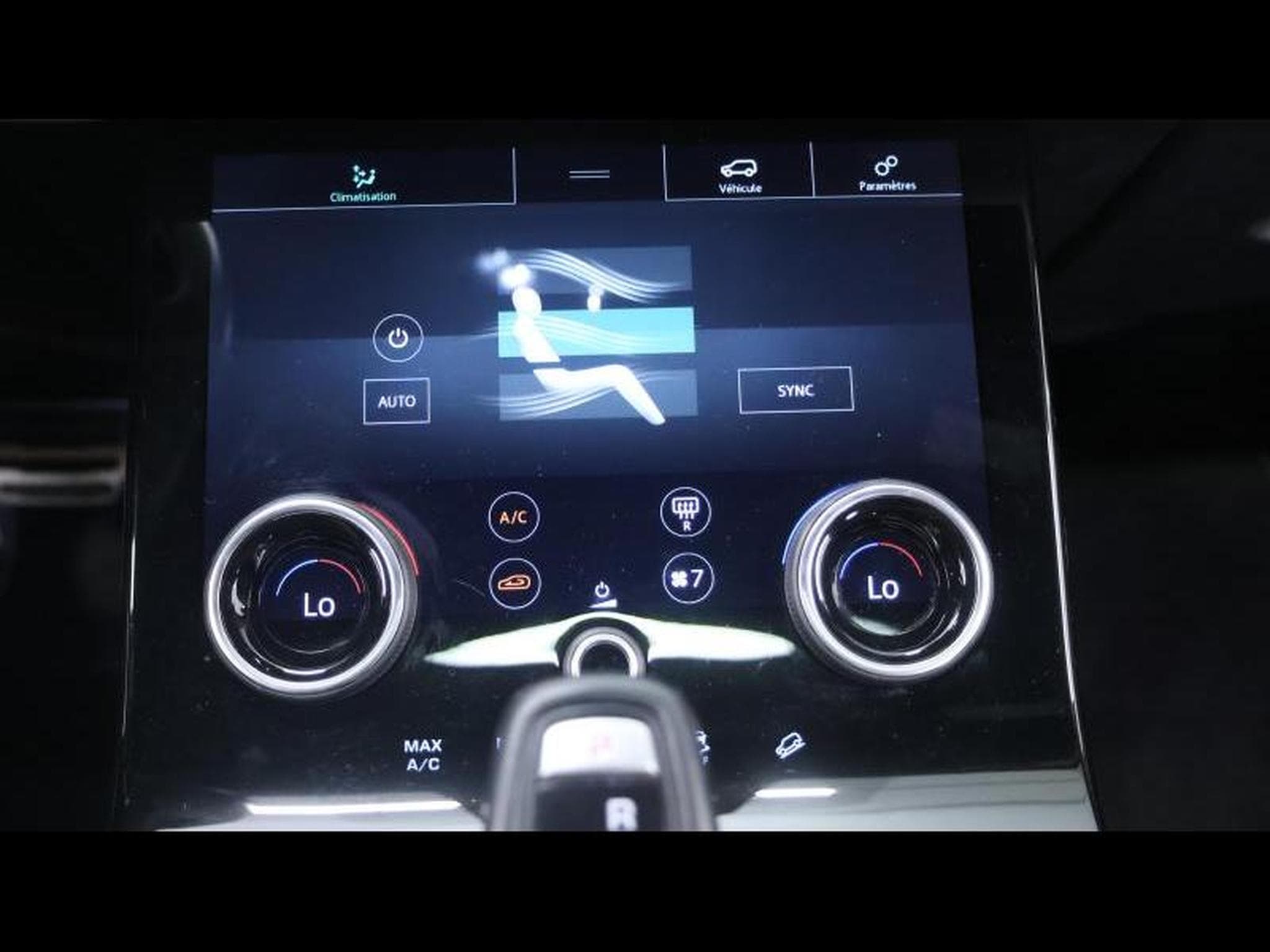 Land-Rover Range Rover Evoque P250 R-Dynamic SE Auto (2020) - Photo 20