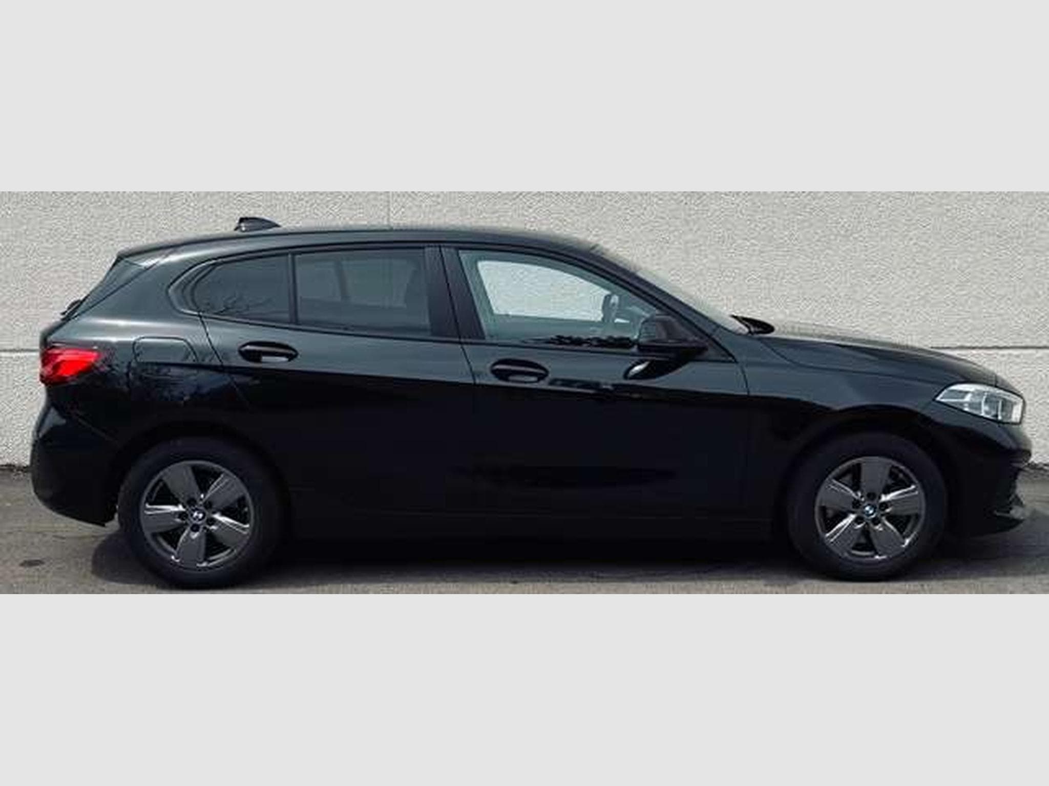 BMW 118 118i Automatique // Révisée Et Garantie ✅✅✅ (2022) - Photo 4