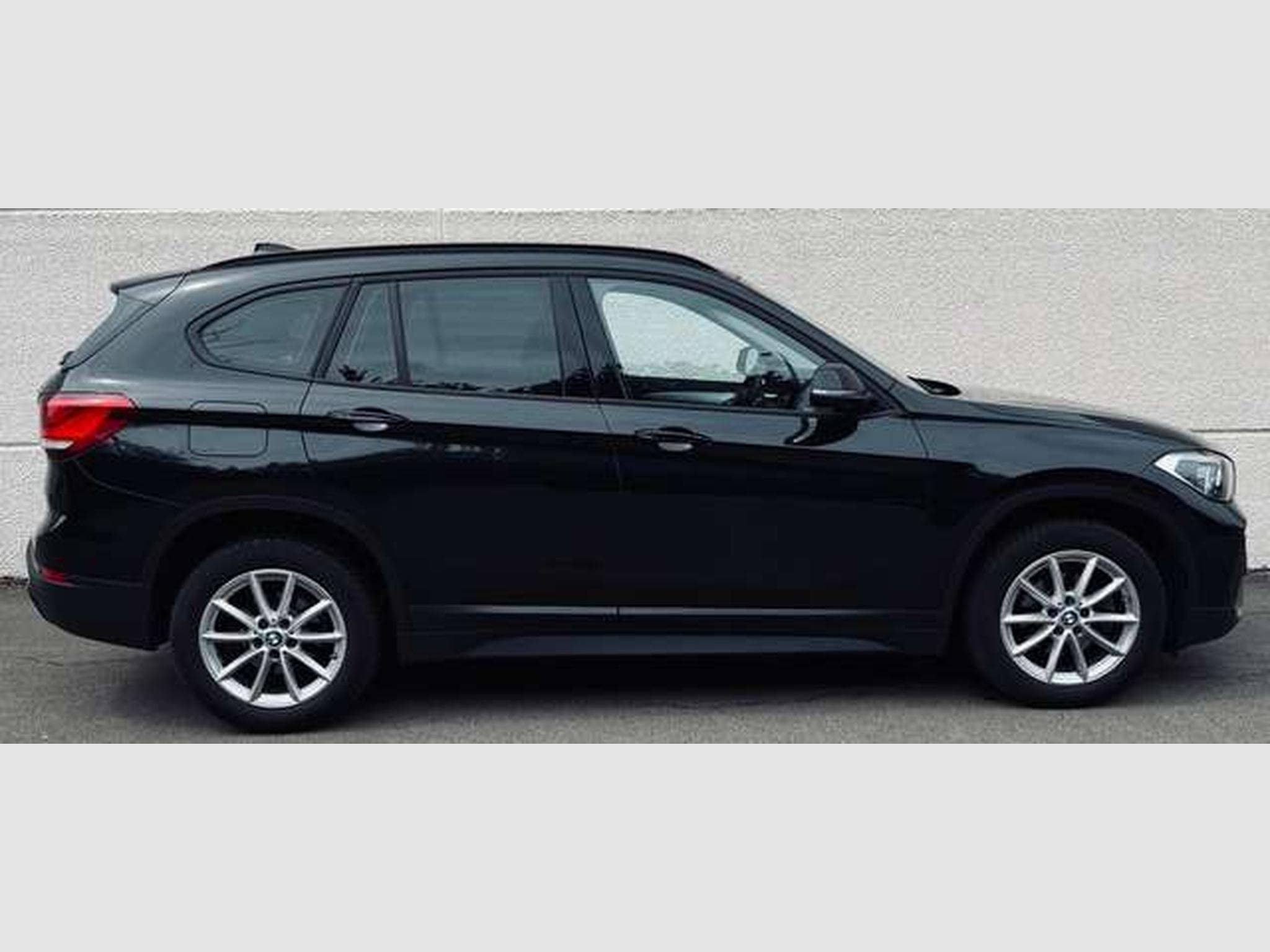 BMW X1 X1 1.5 Diesel//Full Black//Révisée Et Garantie✅✅✅ (2022) - Photo 4