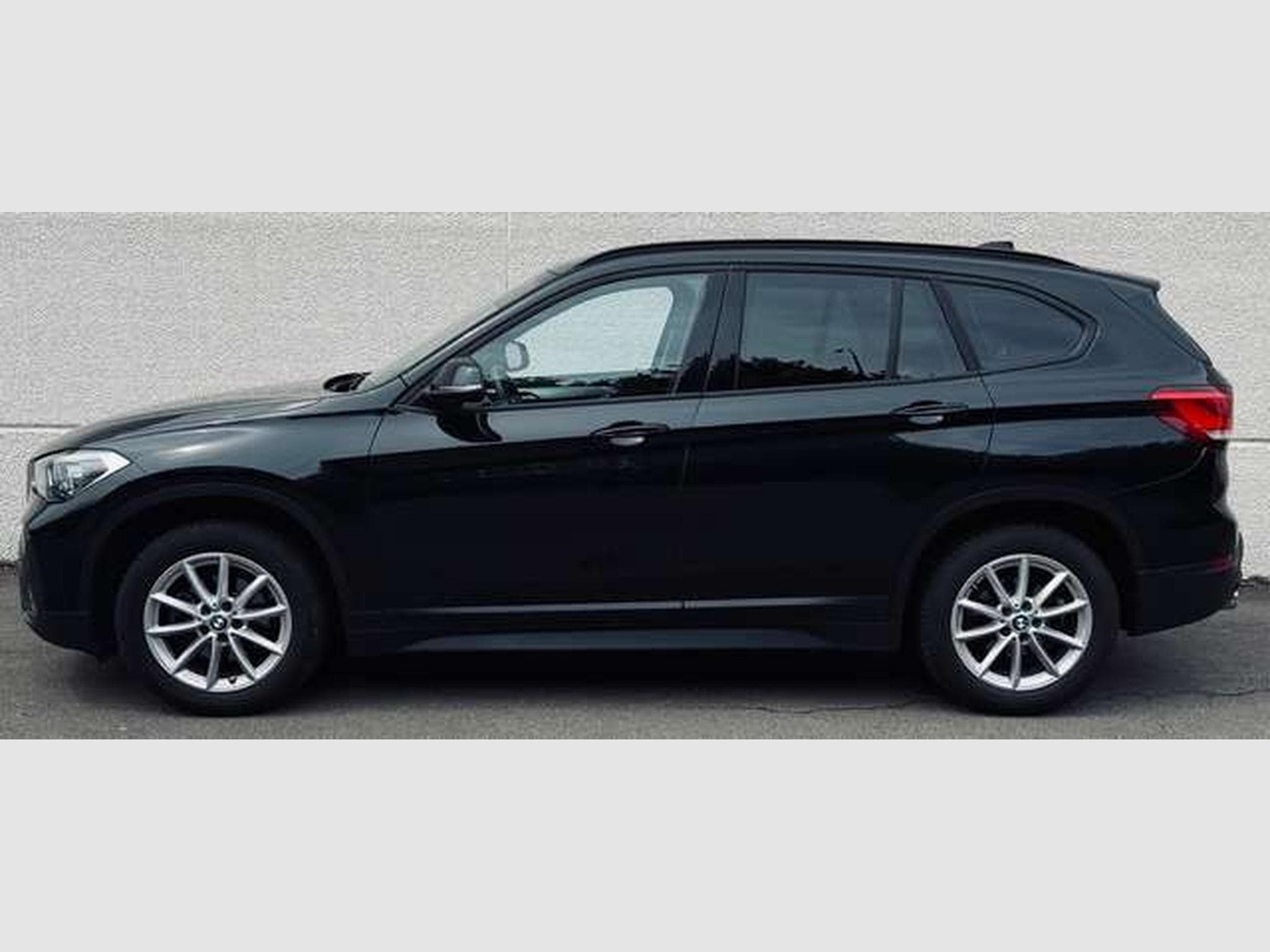 BMW X1 X1 1.5 Diesel//Full Black//Révisée Et Garantie✅✅✅ (2022) - Photo 5