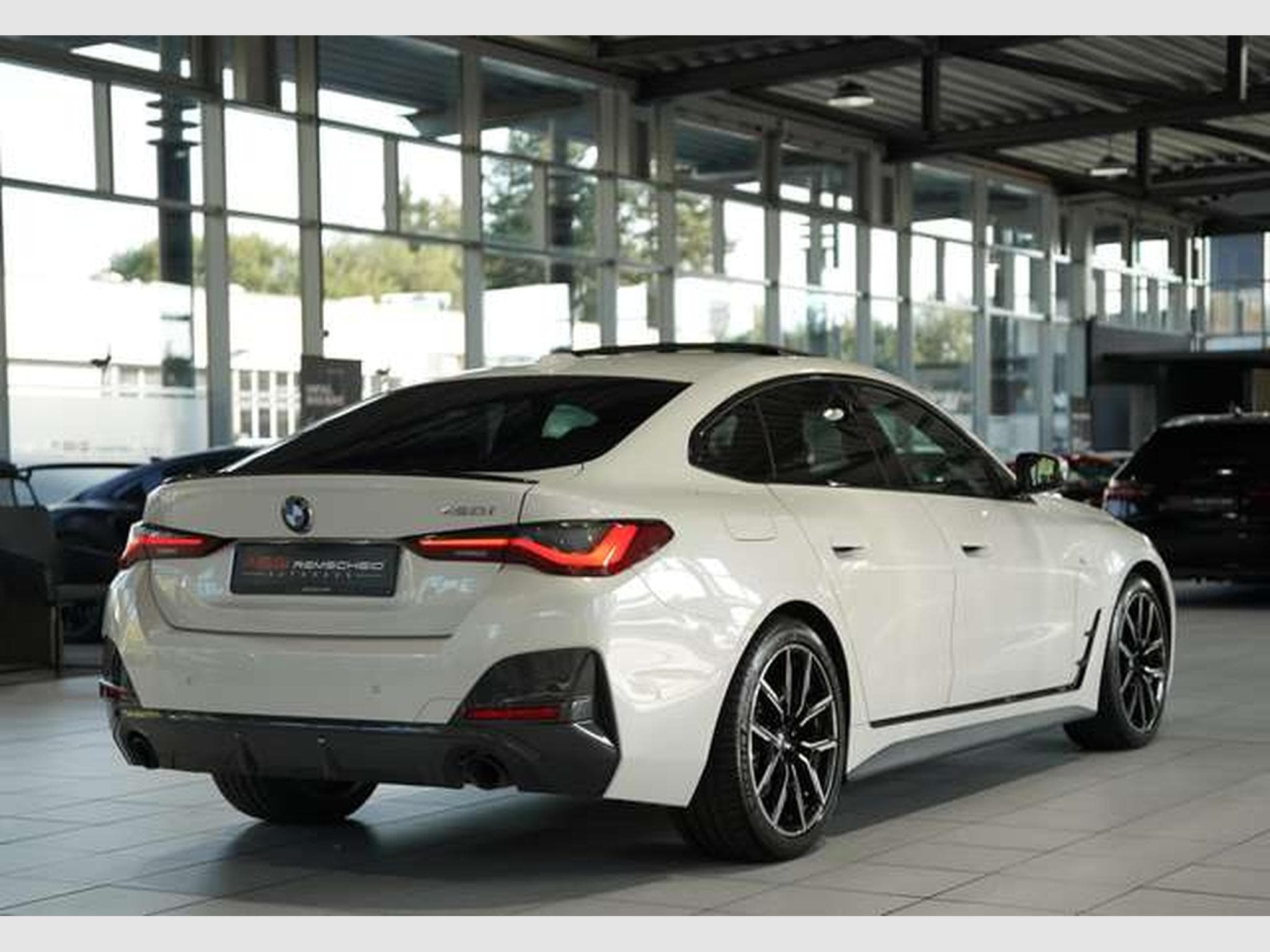 BMW 420 i M Sport 1H *19 *HUD*GSD*LiveCo (2024) - Photo 8