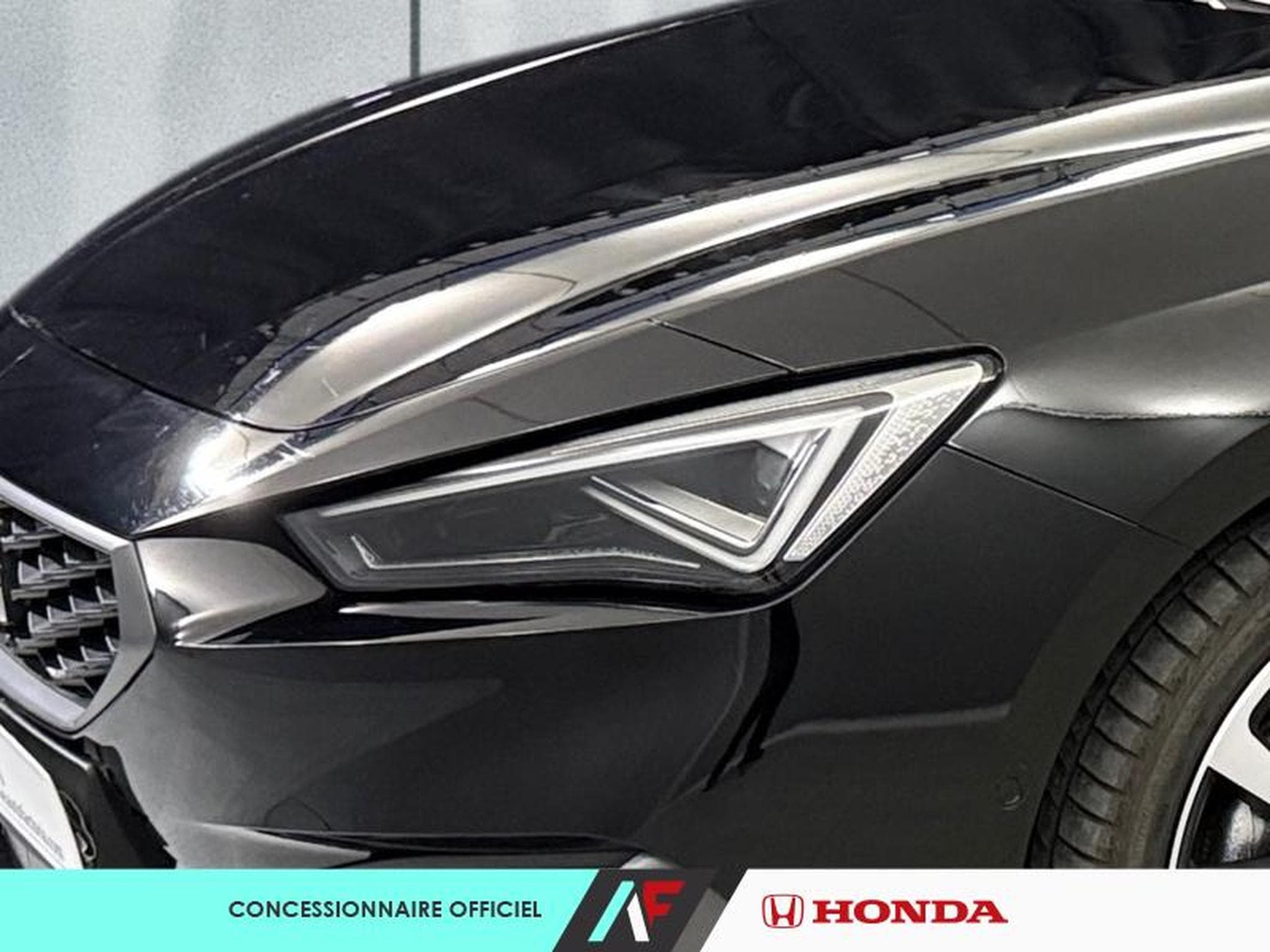 Seat Leon ST -18% 1,5 eTSI 150CV FR Spéciale Edition Tourer (2025) - Photo 2