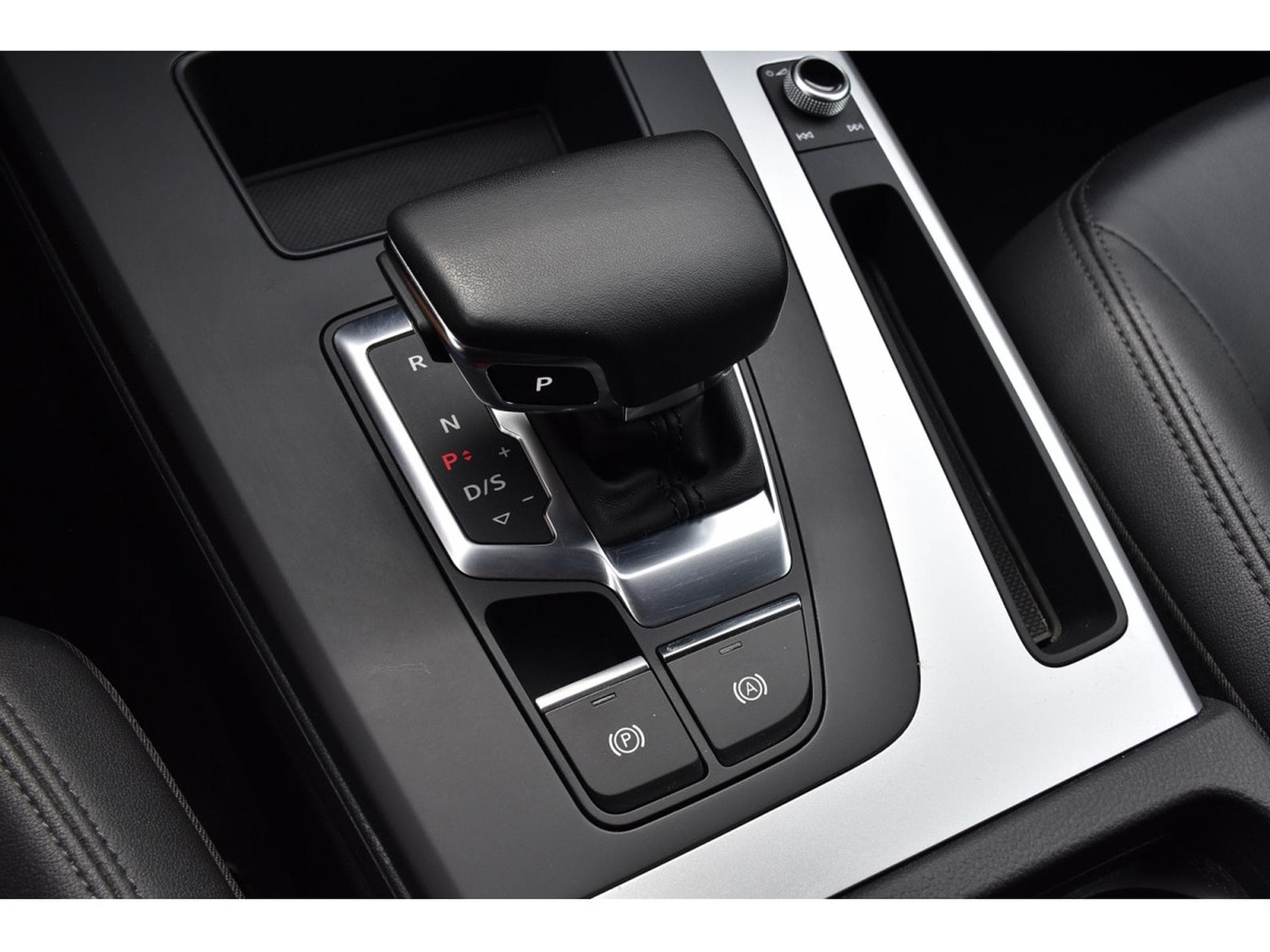 Audi Q5 40 TFSI Quattro S-Line S-Tronic CUIR LANE CAM MATRIX 1° MAIN (2024) - Photo 20