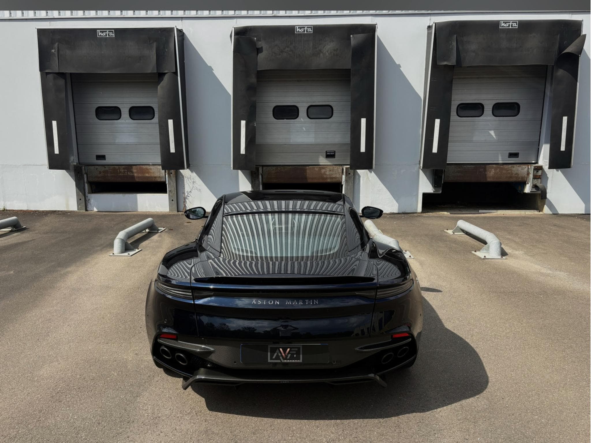Aston-Martin DBS 5.2 V12 725 SUPERLEGGERA (2019) - Foto 7