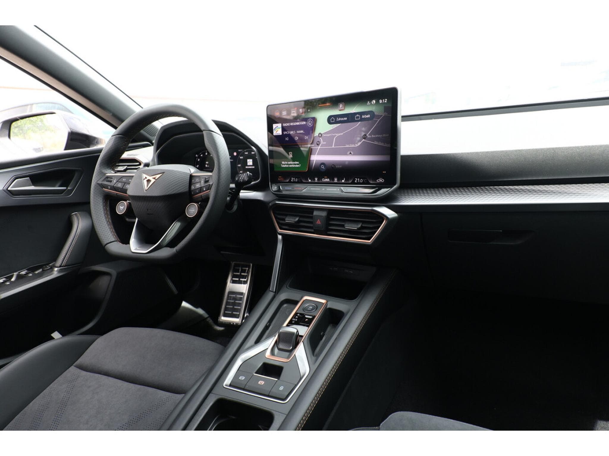 Cupra Leon 1.5 eTSi DSG 150 (2026) - Photo 10