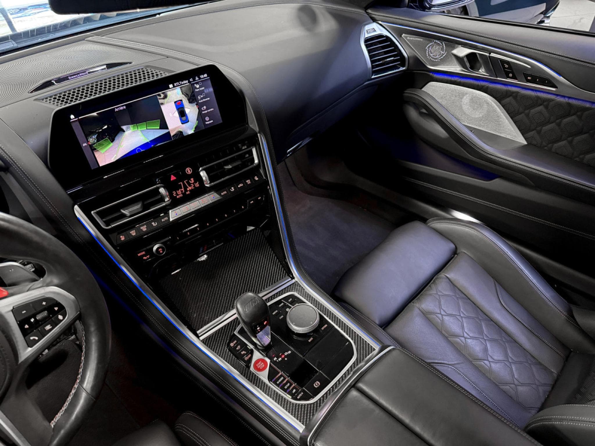 BMW M8 Competition xDrive Coupe (2021) - Photo 14