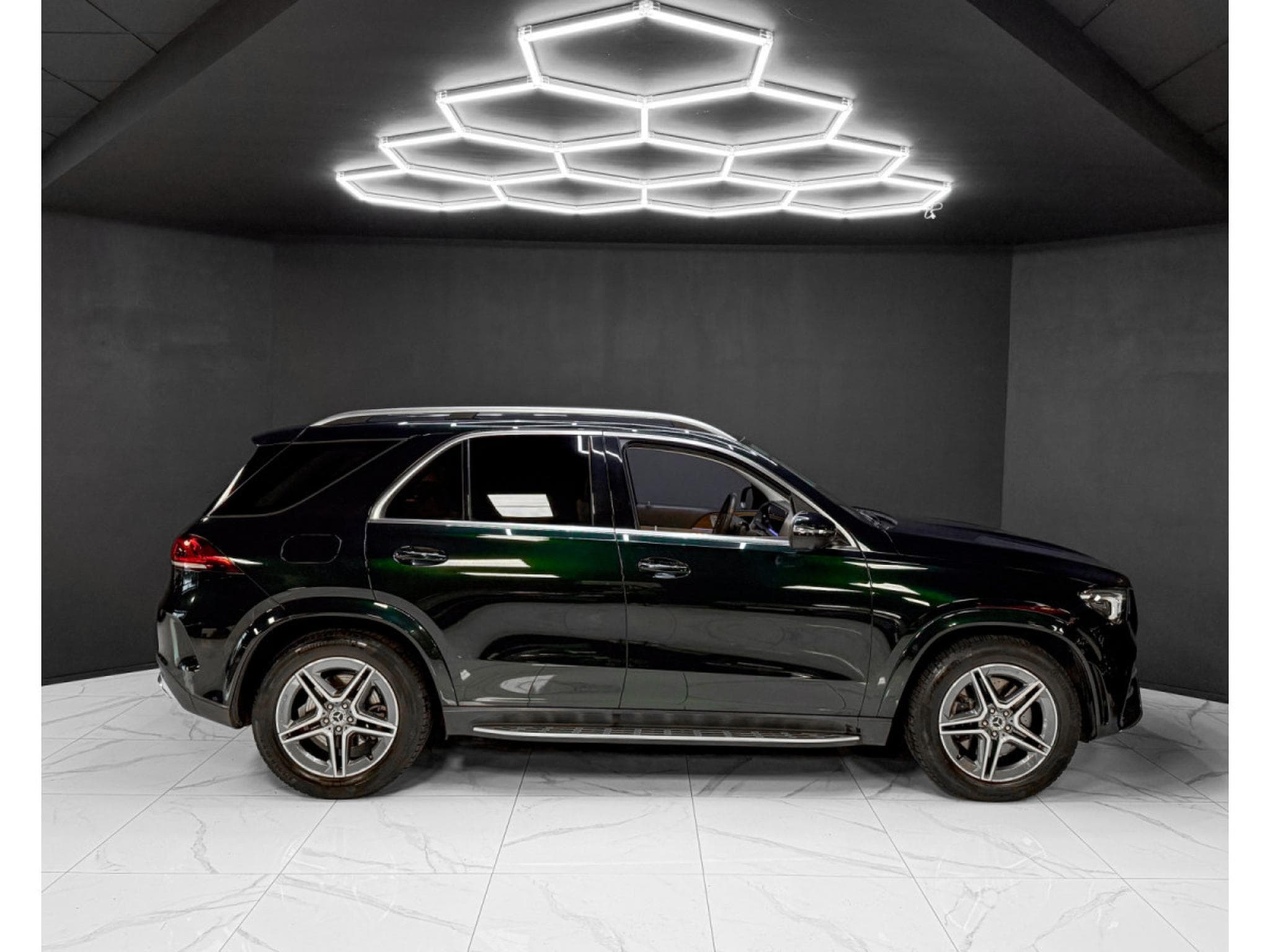 Mercedes GLE 350 d AMG Line / Spec / 360 / New service (2019) - Photo 6