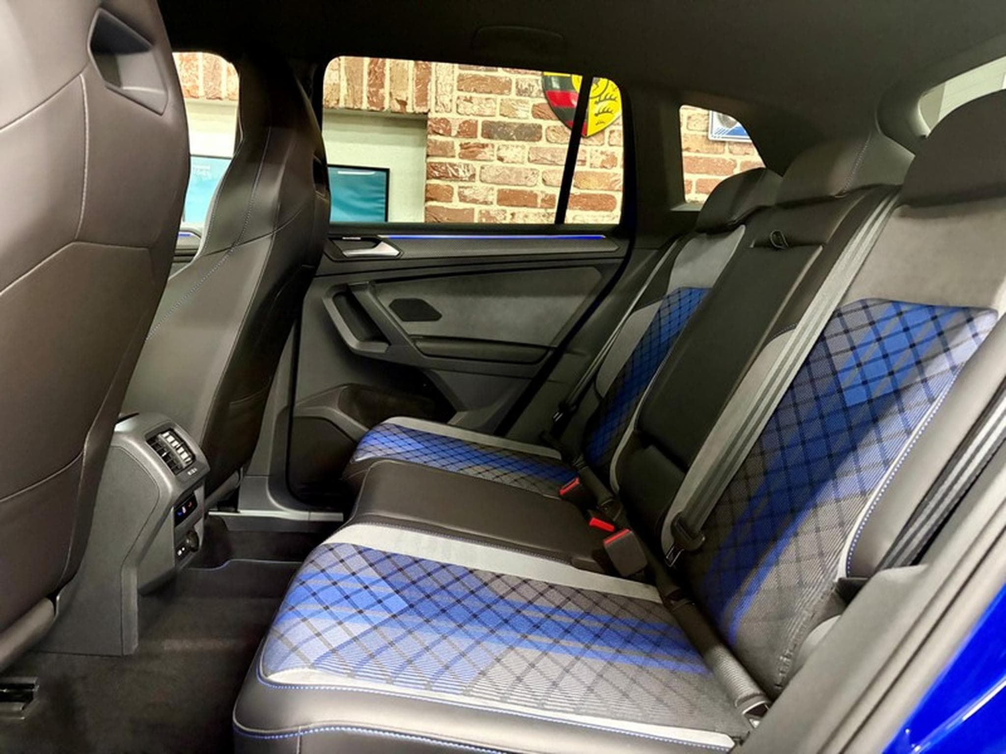 VW Tiguan Tiguan R 2.0 TSi 320cv Auto 4x4 (2023) - Photo 6