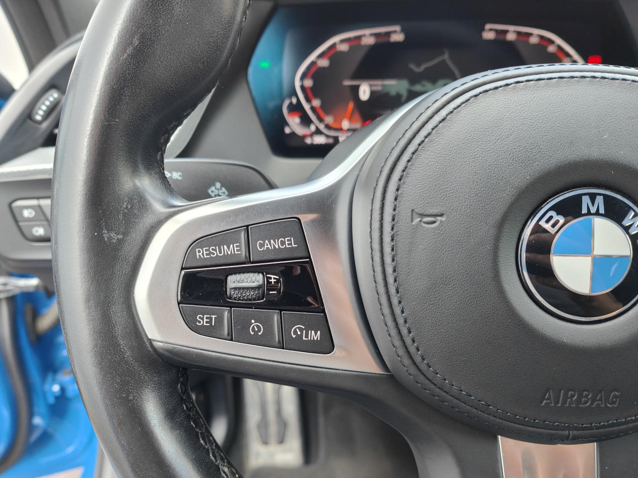 BMW 118 118iA PACK M SIEGES M GPC CARPLAY CAMERA ATTELAGE (2021) - Photo 21