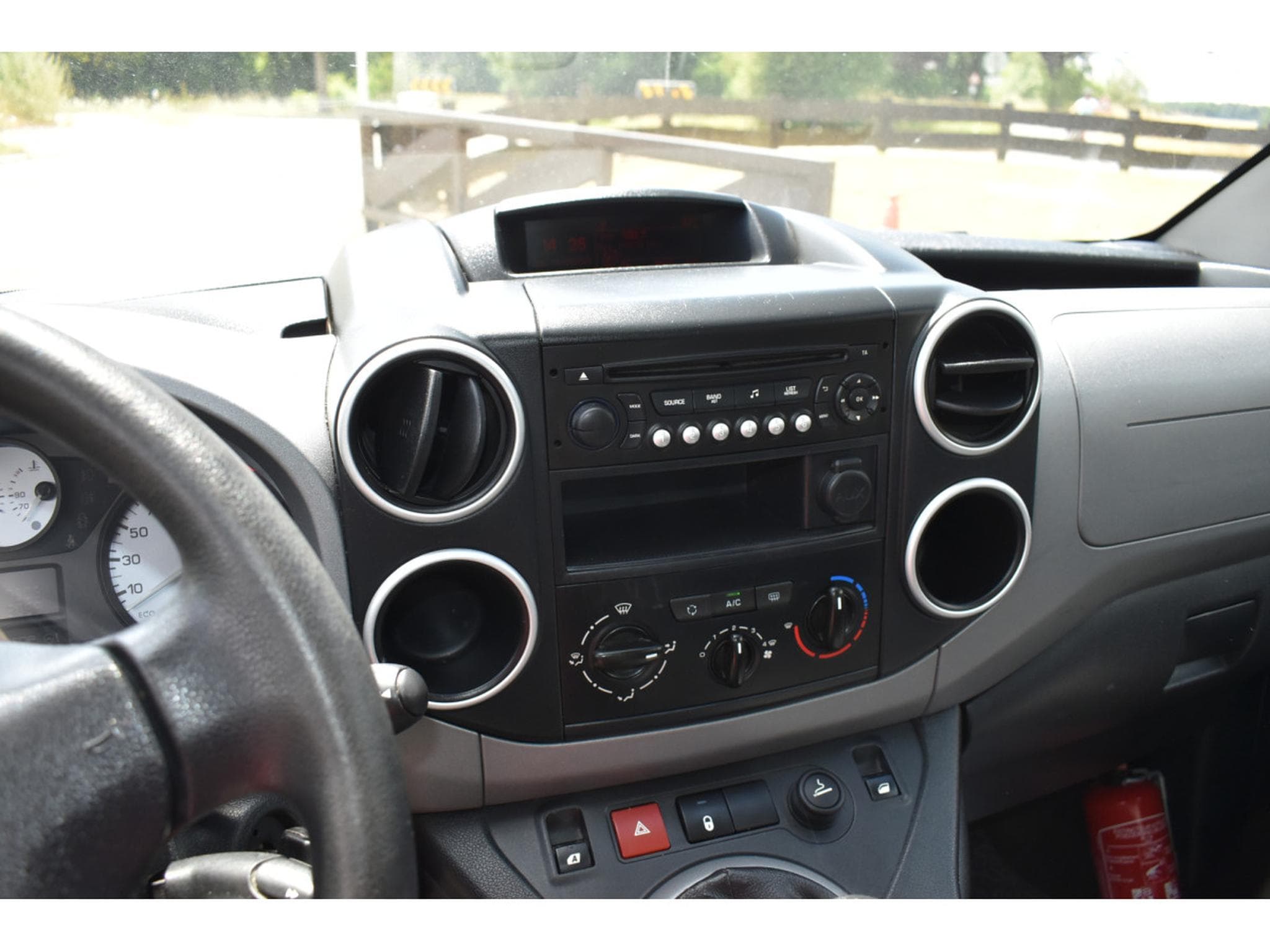 Citroën Berlingo 1,6 HDi Airco 5 places (2015) - Photo 13