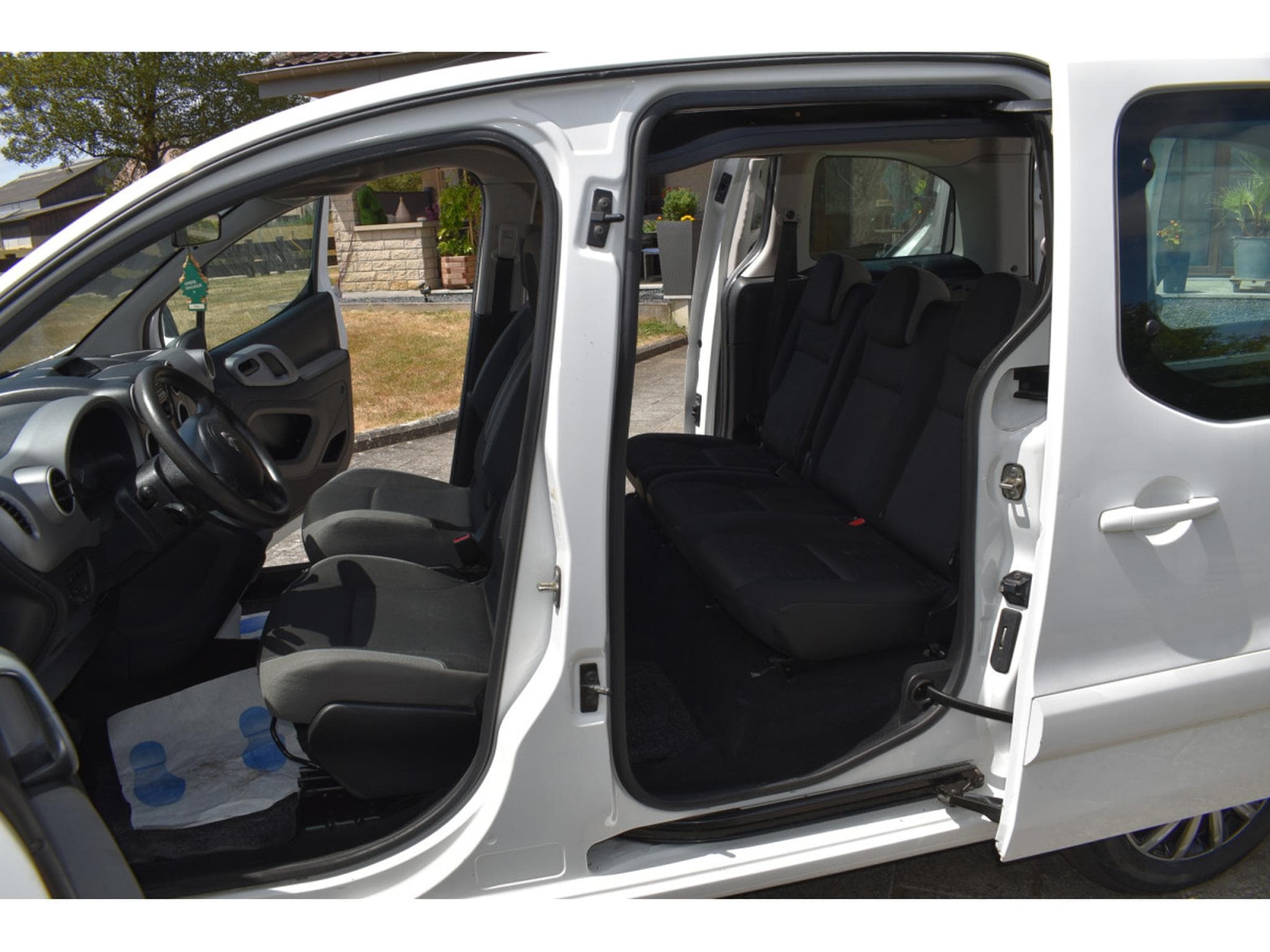 Citroën Berlingo 1,6 HDi Airco 5 places (2015) - Photo 16