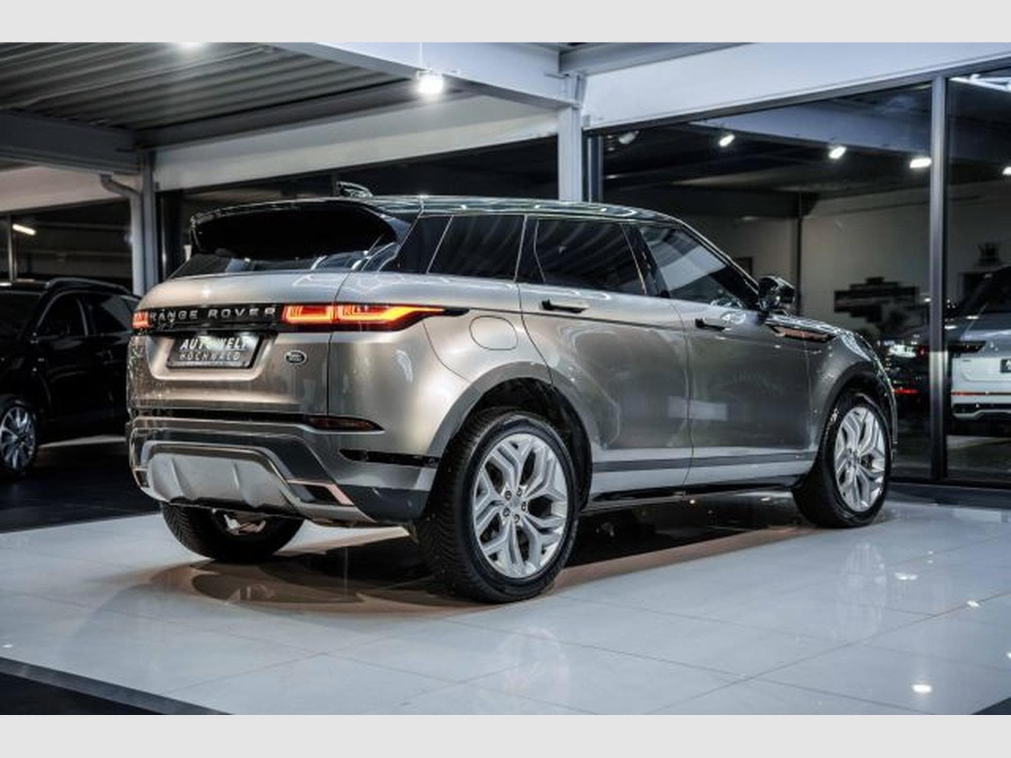 Land-Rover Range Rover Evoque Range Rover Evoque R-Dynamic SE P 250 LED RFK (2021) - Photo 14