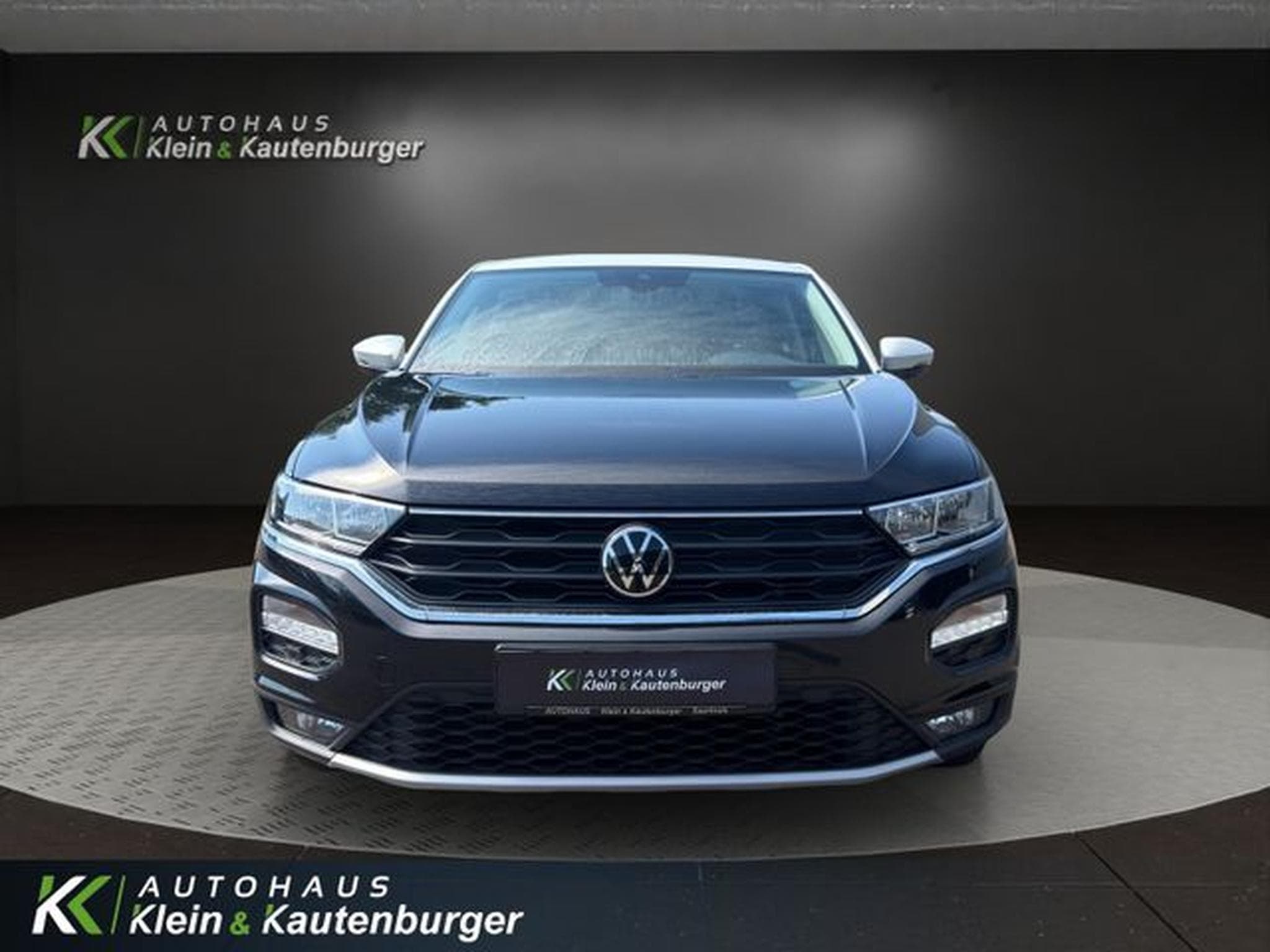VW T-Roc T-Roc 1.5 TSI Active +CARPLAY+KAMERA+SITZHZG. (2022) - Photo 2