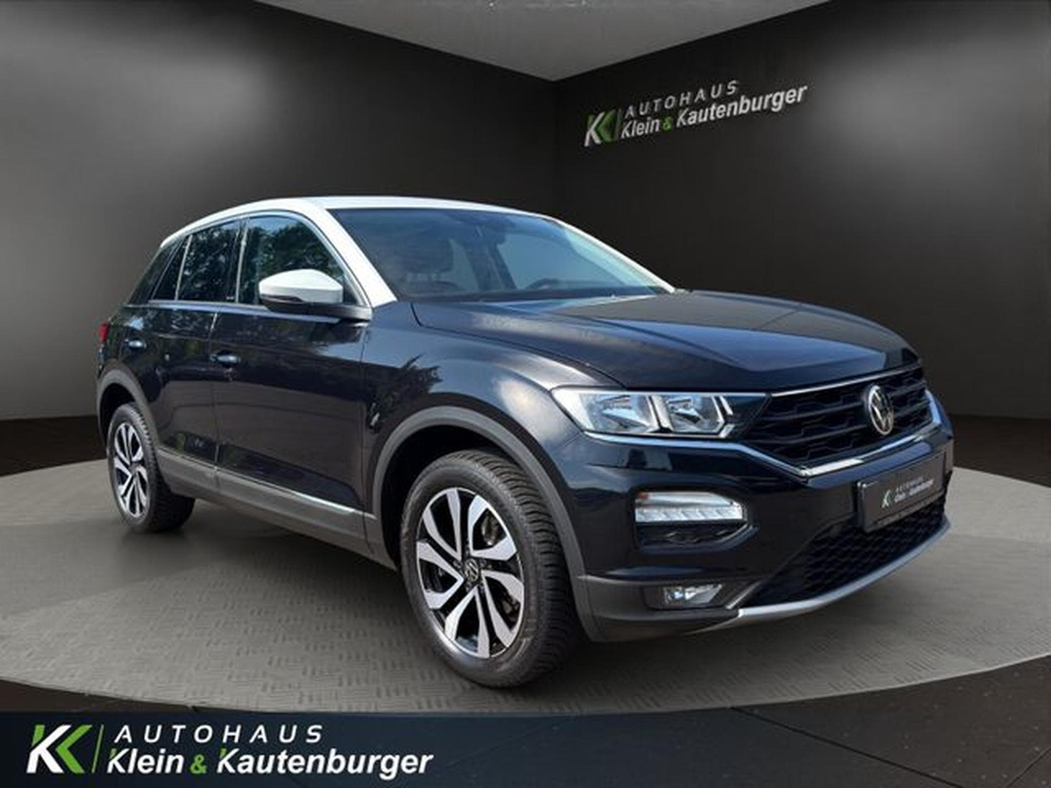 VW T-Roc T-Roc 1.5 TSI Active +CARPLAY+KAMERA+SITZHZG. (2022) - Photo 3