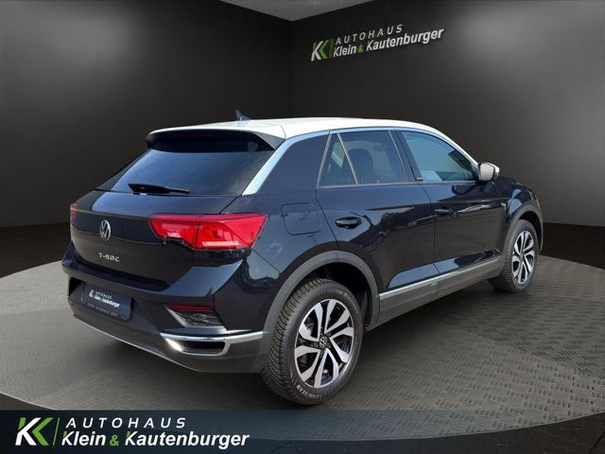 VW T-Roc T-Roc 1.5 TSI Active +CARPLAY+KAMERA+SITZHZG. (2022) - Photo 5