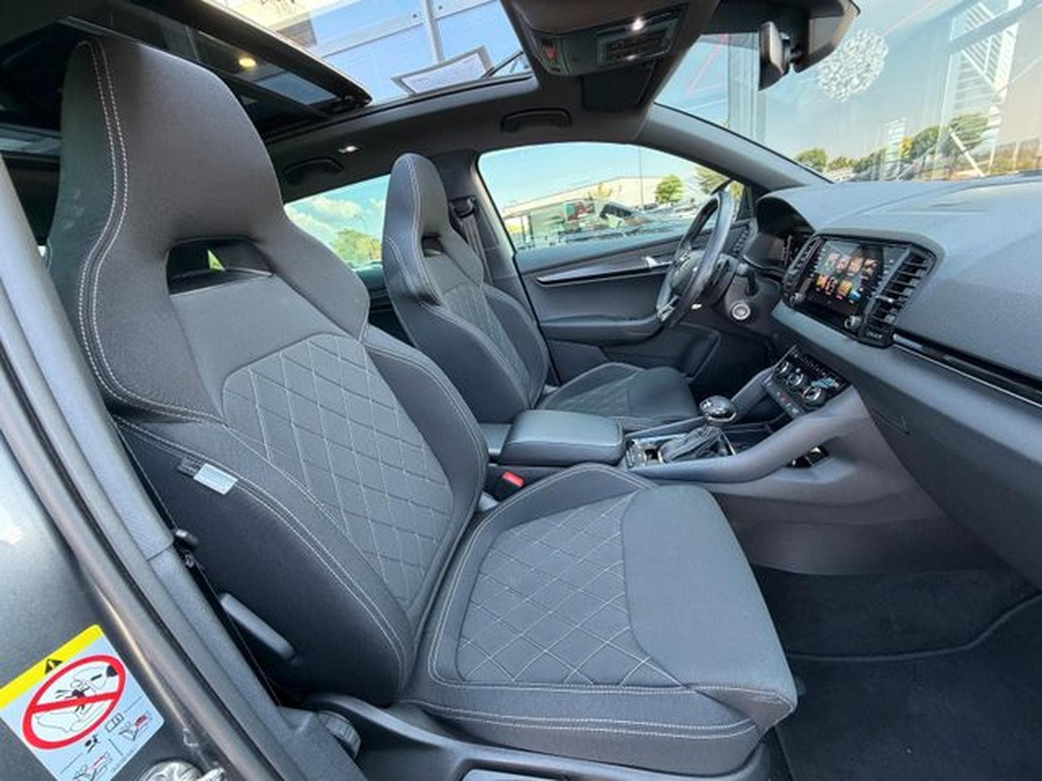 Skoda Karoq Karoq 2,0TSi DSG Sportline 4x4 Pano 19"ACC Navi (2023) - Photo 15
