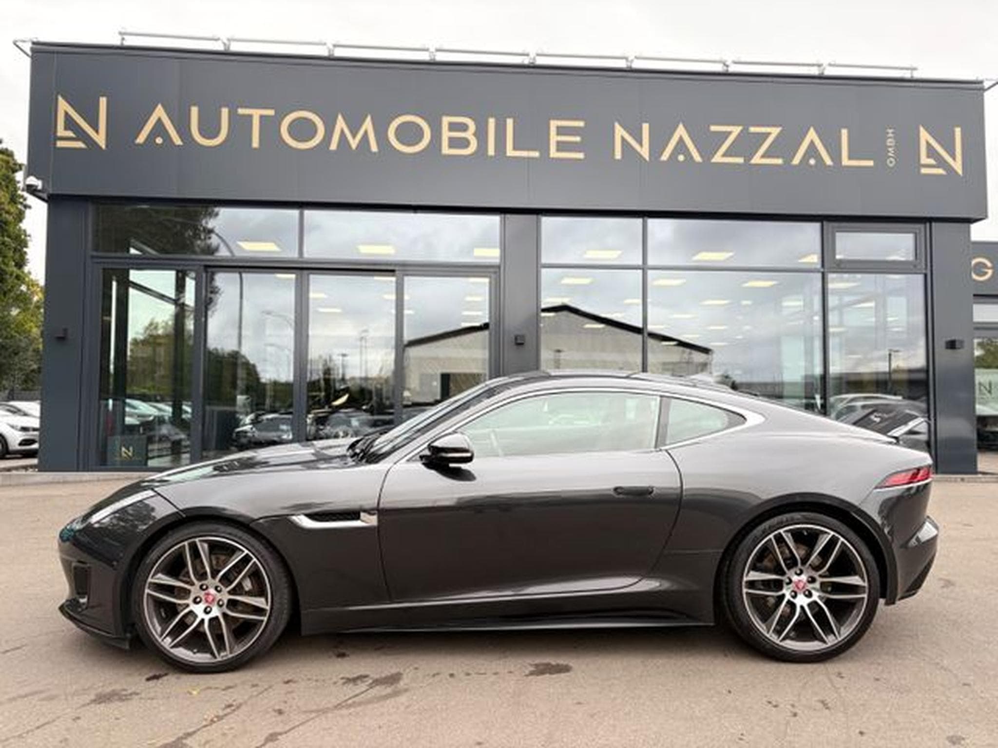 Jaguar F-Type F-TYPE COUPE R-DYNAMIC*AUT*LEDER-BRAUN*LED*TOP (2018) - Photo 11