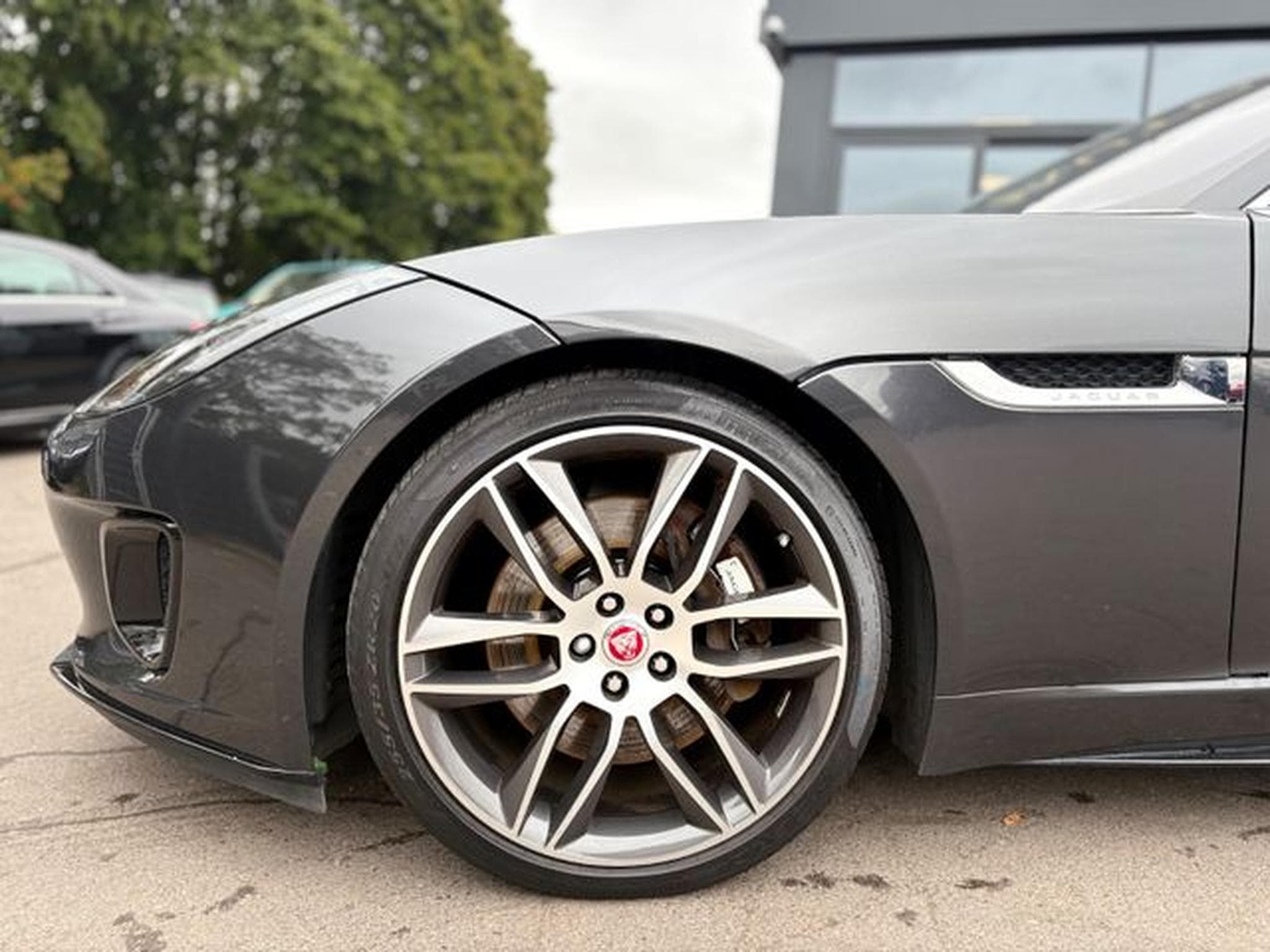 Jaguar F-Type F-TYPE COUPE R-DYNAMIC*AUT*LEDER-BRAUN*LED*TOP (2018) - Photo 13