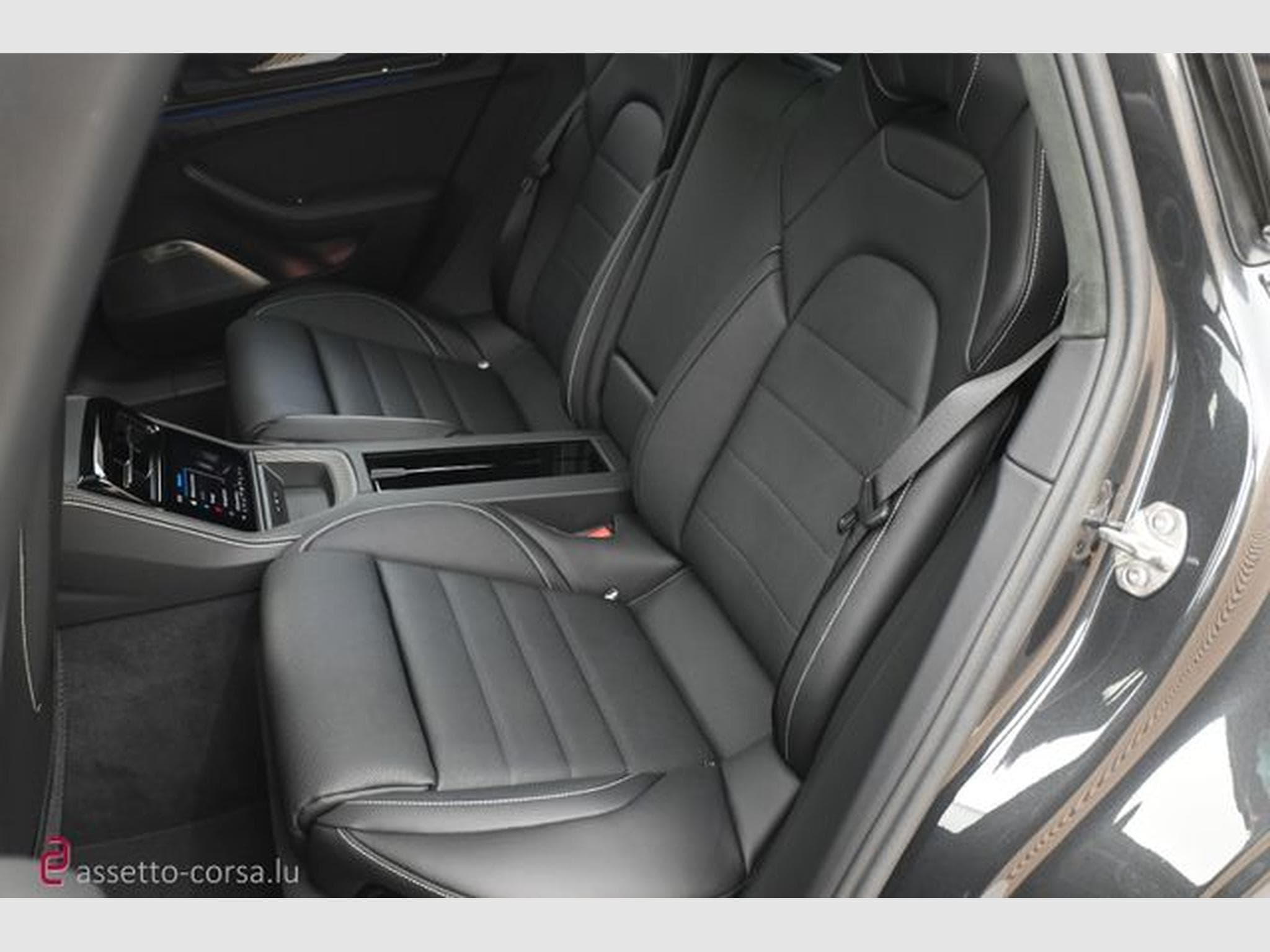 Porsche Panamera Panamera Turbo S E-Hybrid*PCCB*Burmester*Matrix (2025) - Photo 22