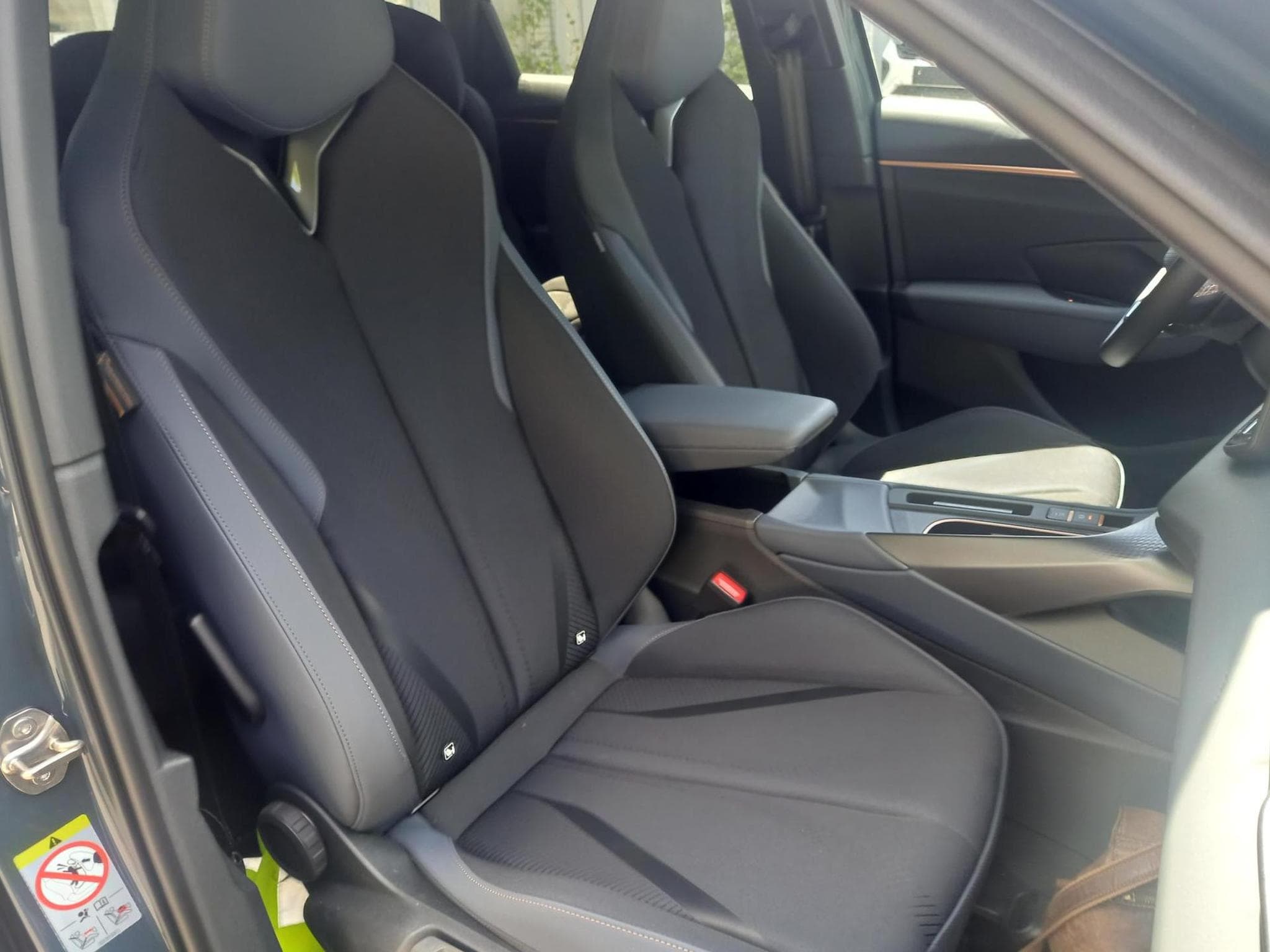 Cupra Formentor VZ 2.0 TSI (2024) - Photo 3