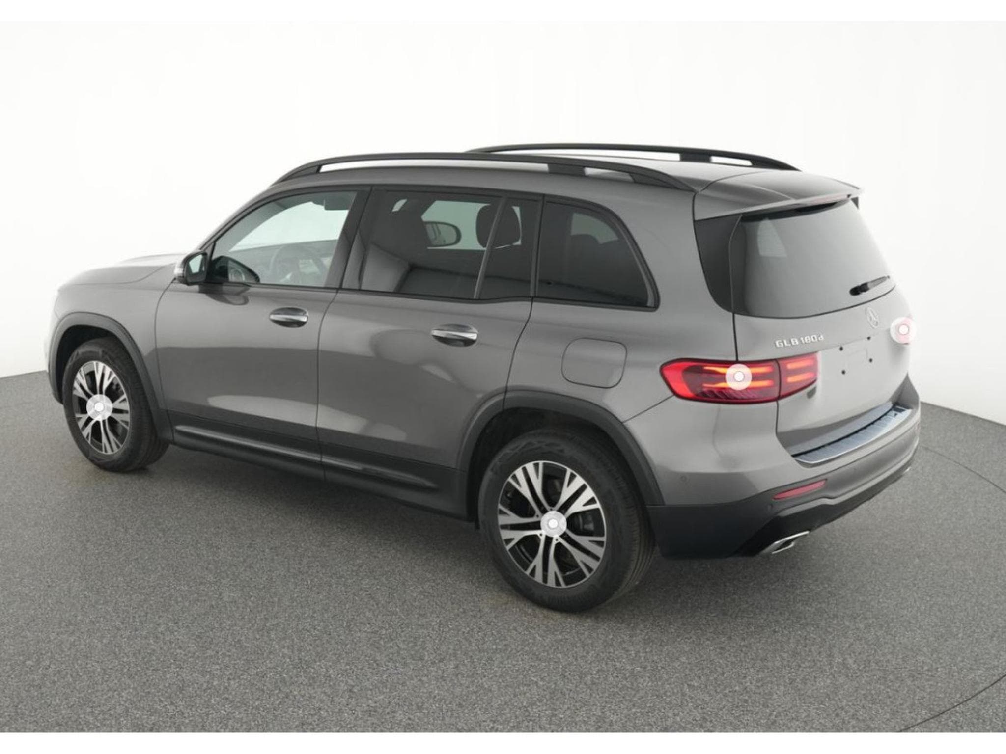 Mercedes GLB 180 CDI Business Line 8G-Tronic 7 PL. CUIR ACC GPS CAM 1° MAIN (2025) - Photo 4