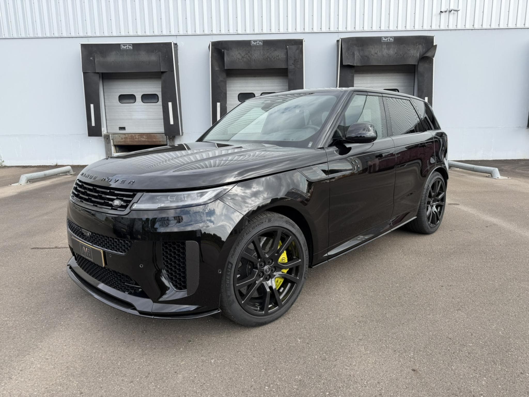 Land-Rover Range Rover Sport SV1 P635 -Full Carbon - Carbon Céramic - Carbon Rim - Panora (2024) - Photo 1