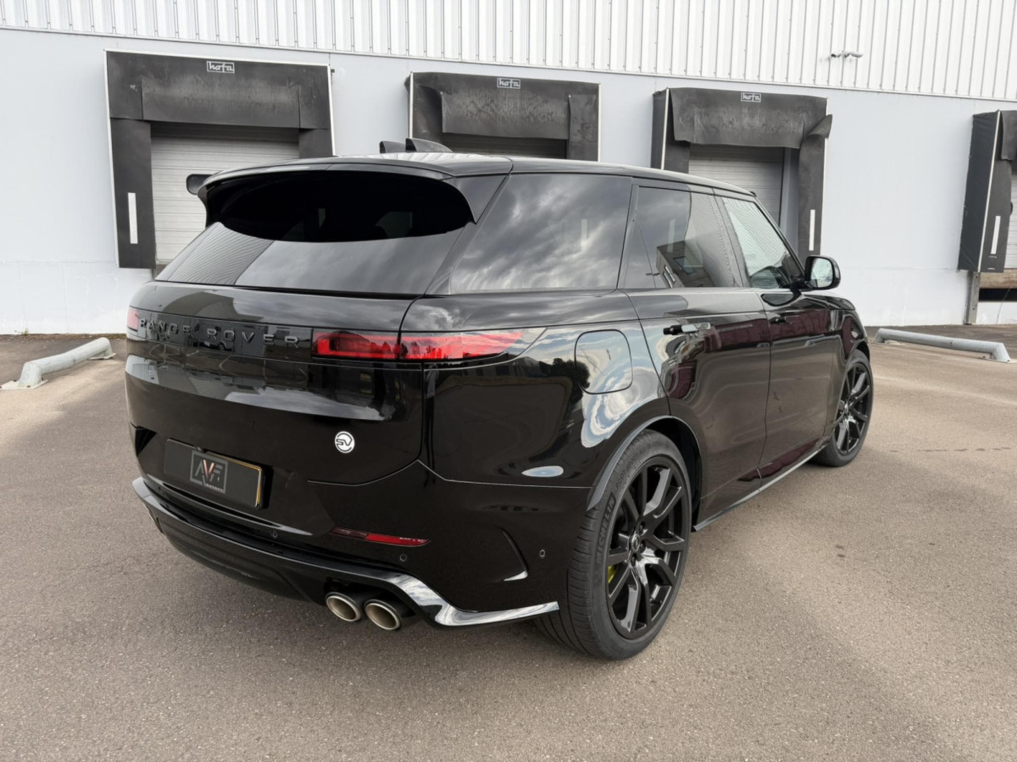 Land-Rover Range Rover Sport SV1 P635 -Full Carbon - Carbon Céramic - Carbon Rim - Panora (2024) - Photo 6