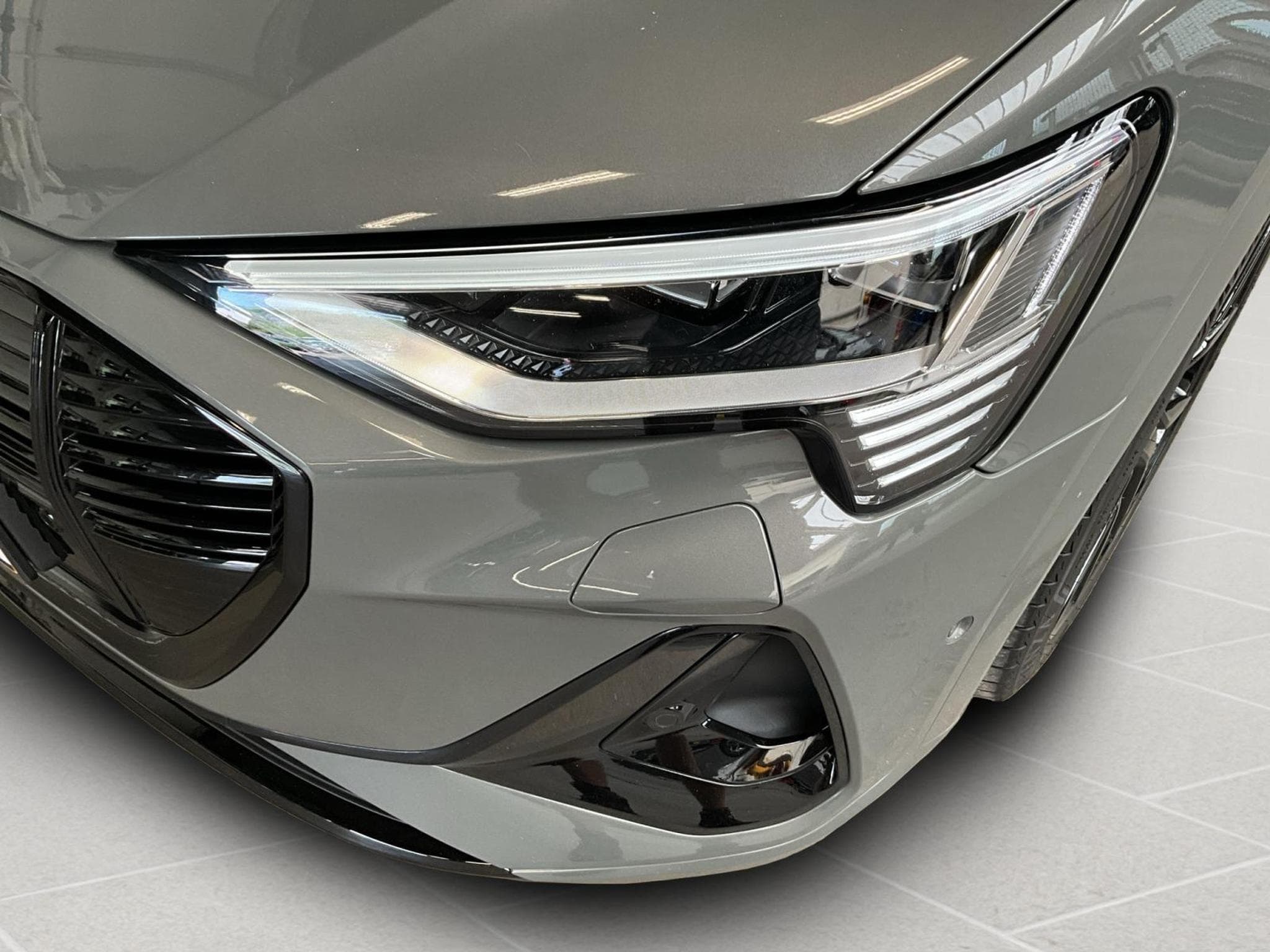 Audi e-tron S-Line-55+Quattro+P.Ass.+Matrix+P.Technology (2022) - Foto 19