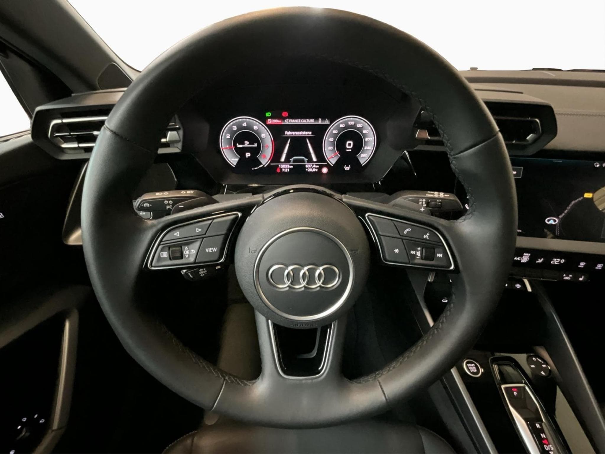 Audi A3 SB+S-line+35TFSI+Led+P.Business (2025) - Foto 10