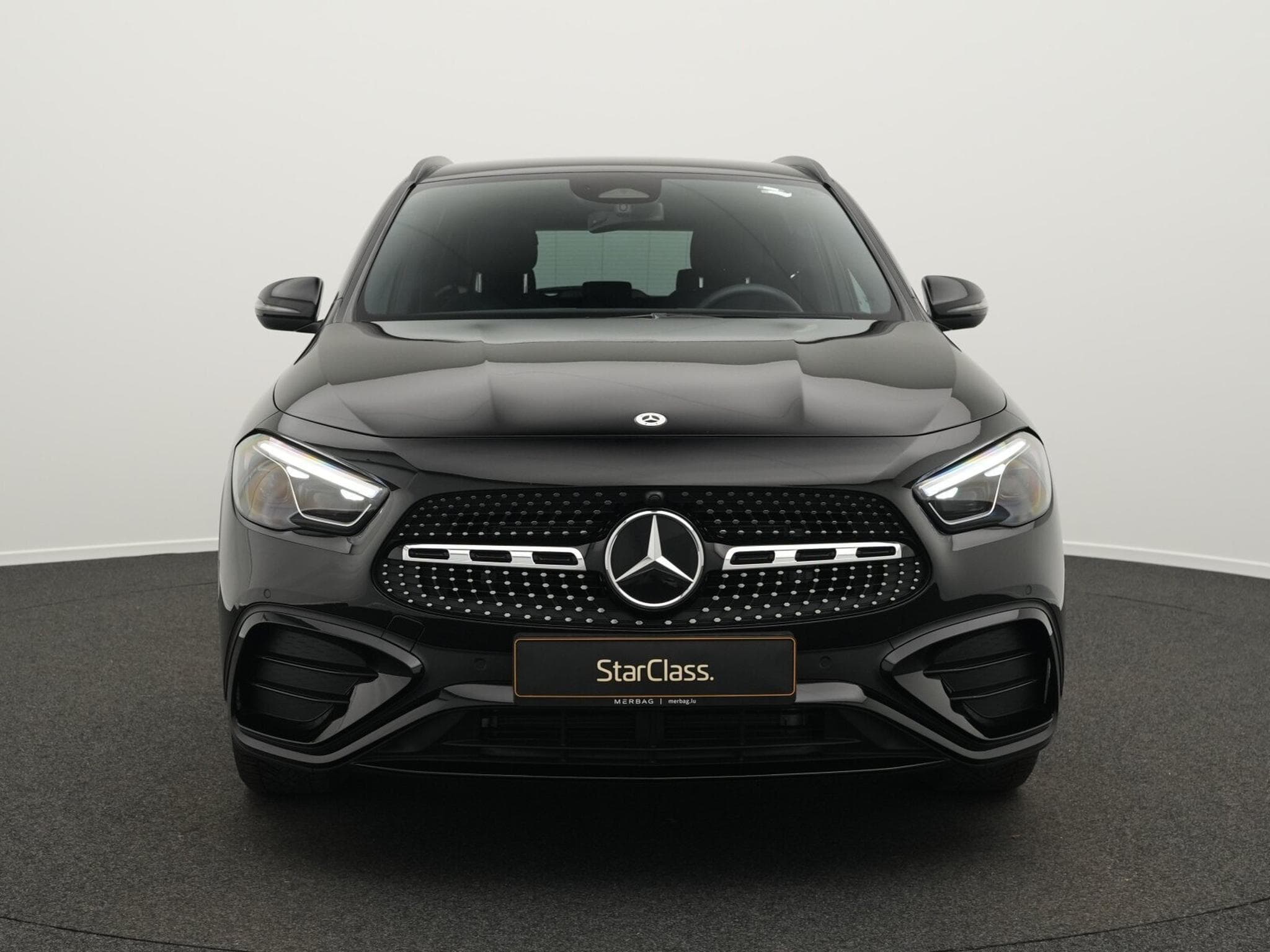 Mercedes GLA 200 d AMG-Line Multi+Kamera+Night+19" (2025) - Foto 2