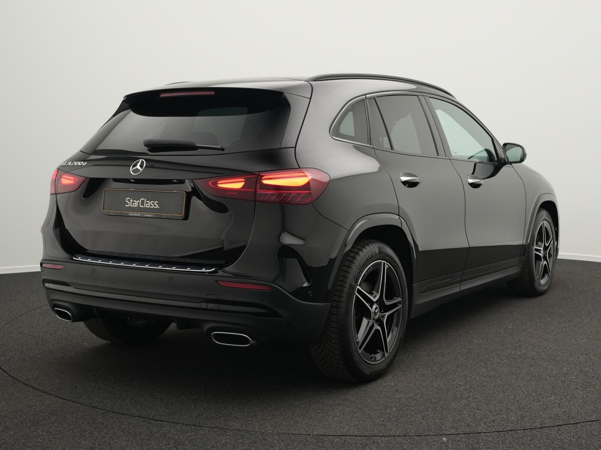 Mercedes GLA 200 d AMG-Line Multi+Kamera+Night+19" (2025) - Foto 3