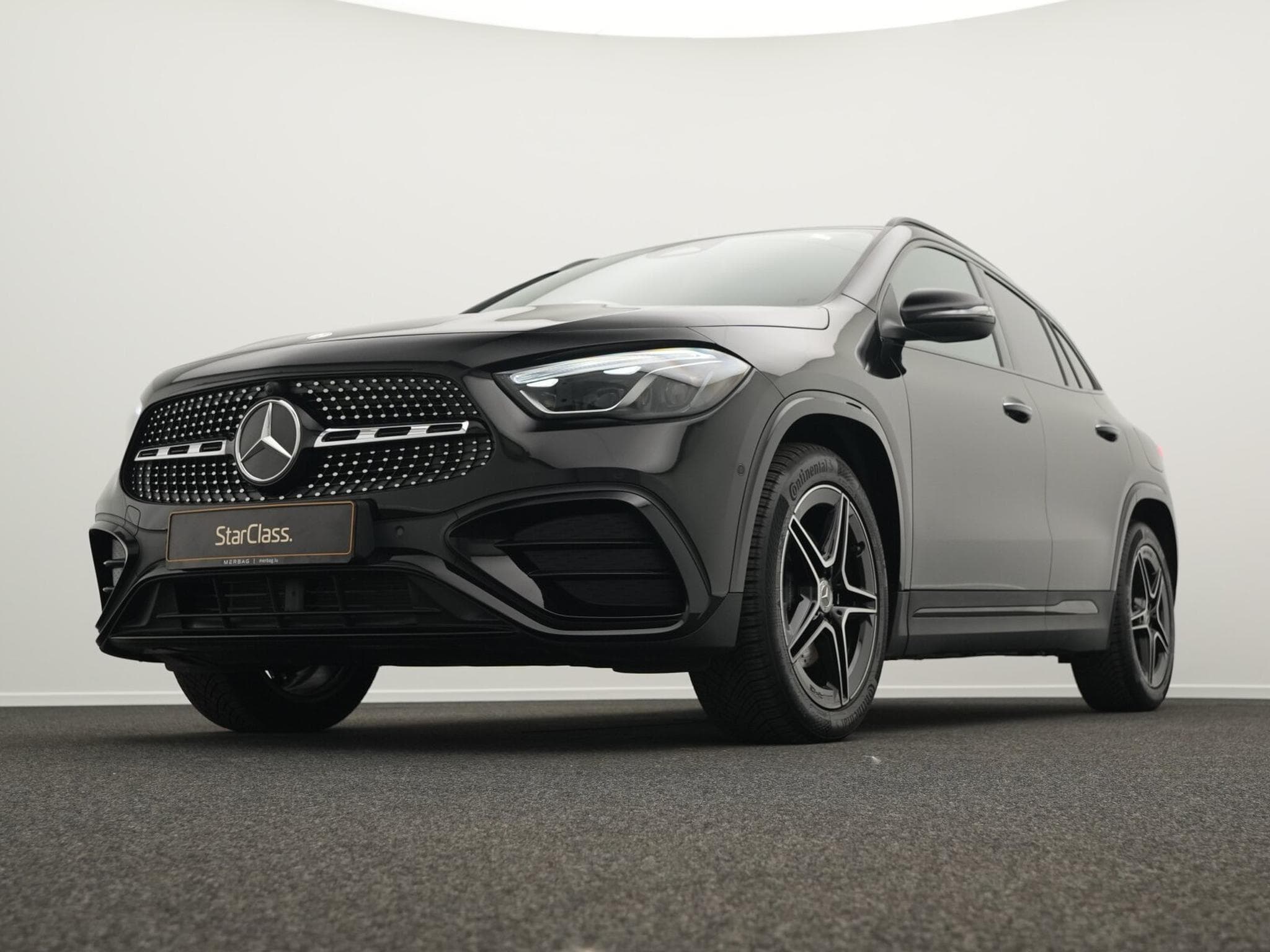 Mercedes GLA 200 d AMG-Line Multi+Kamera+Night+19" (2025) - Foto 8